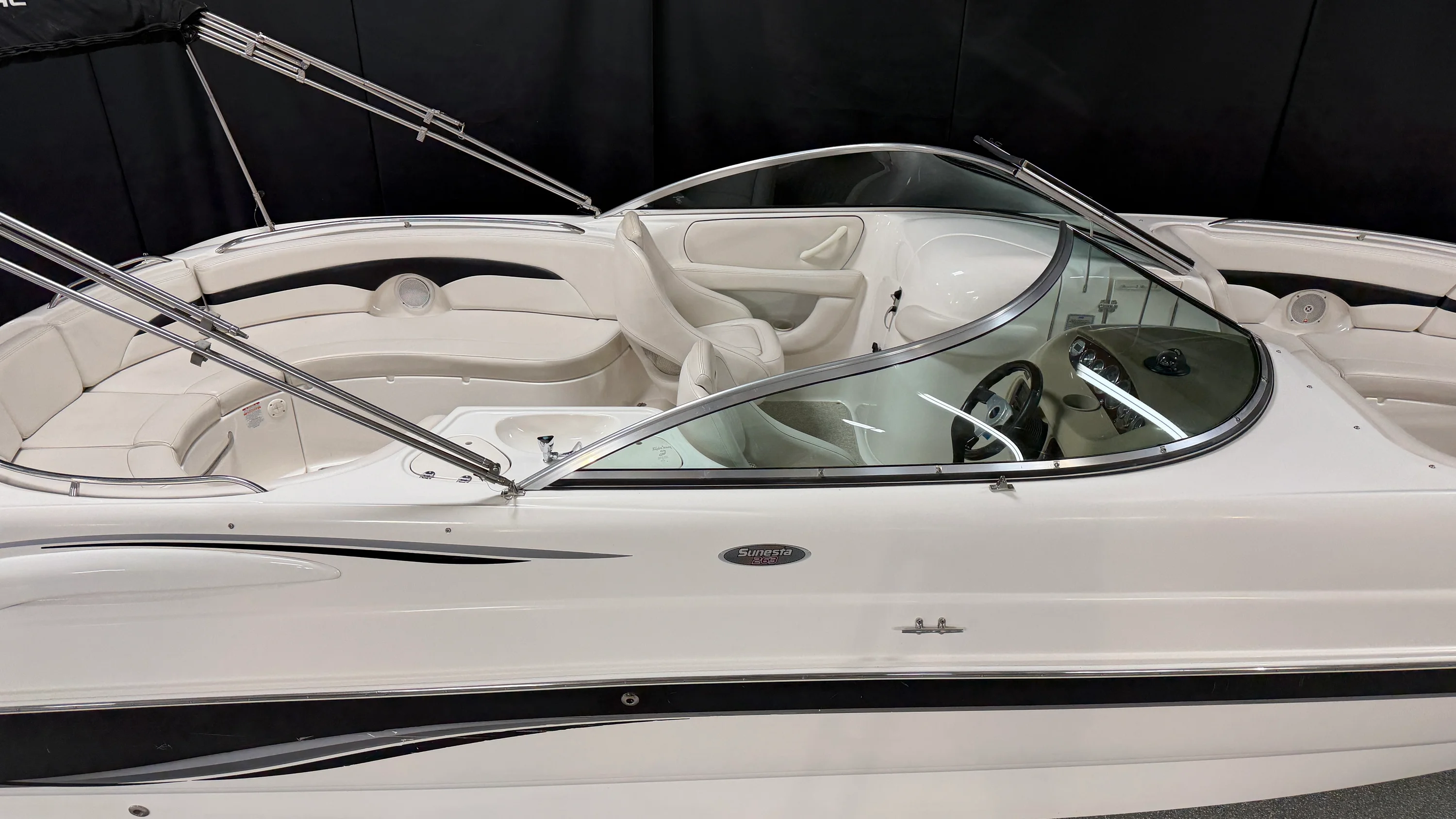 2003 Chaparral 263 Image Thumbnail #5