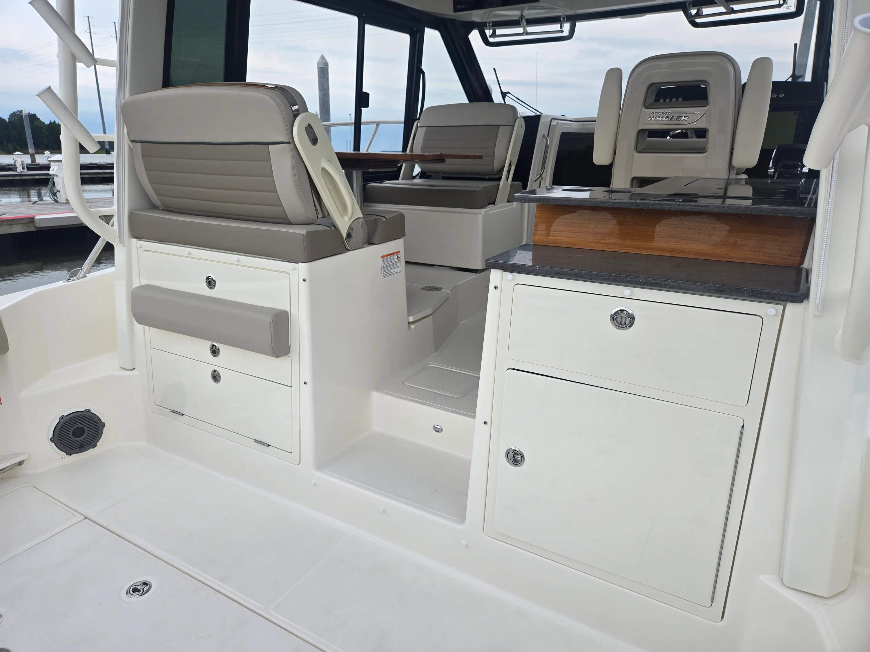 2026 Boston Whaler 365 Conquest Image Thumbnail #16