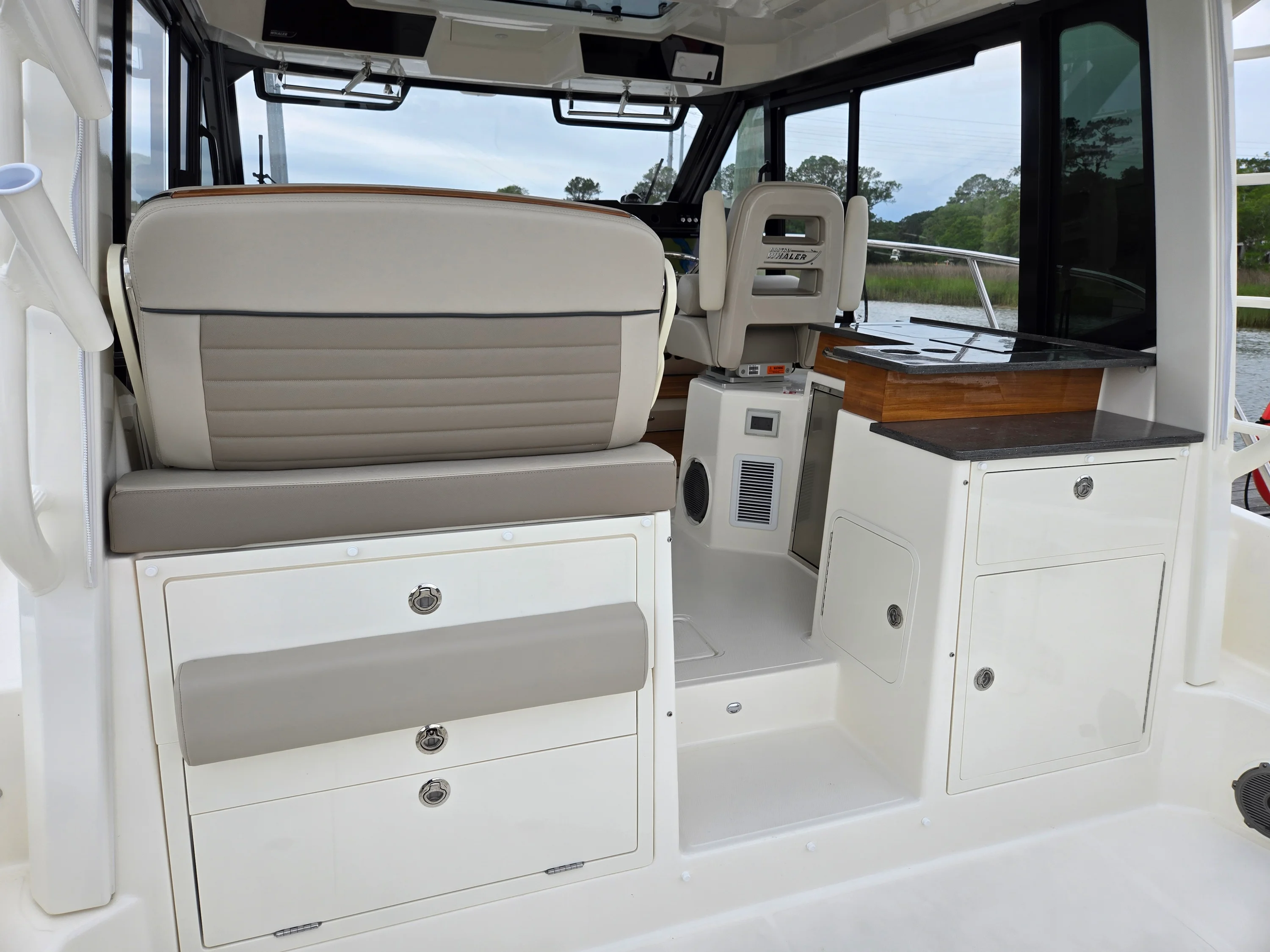 2026 Boston Whaler 365 Conquest Image Thumbnail #20