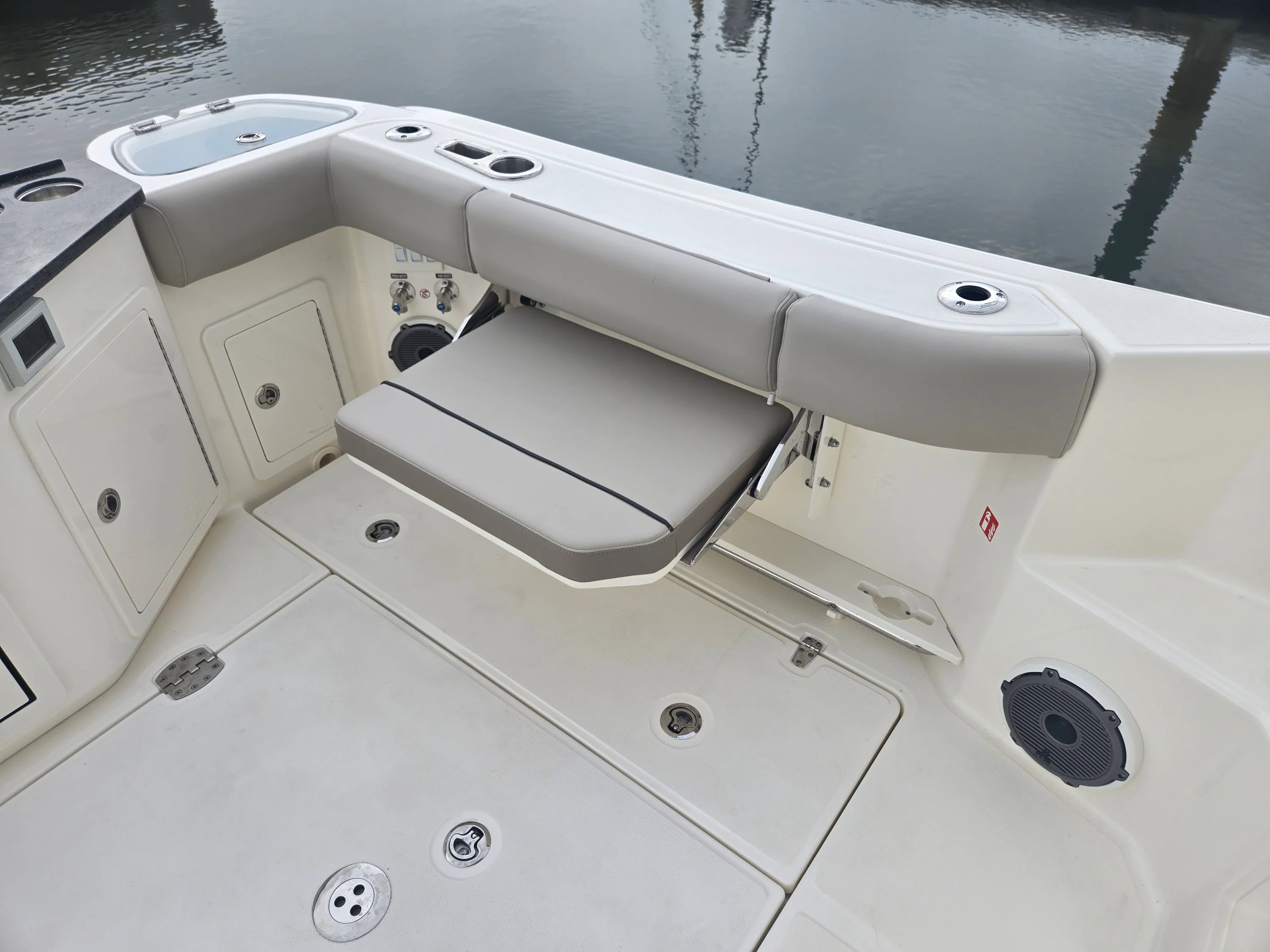 2026 Boston Whaler 365 Conquest Image Thumbnail #12