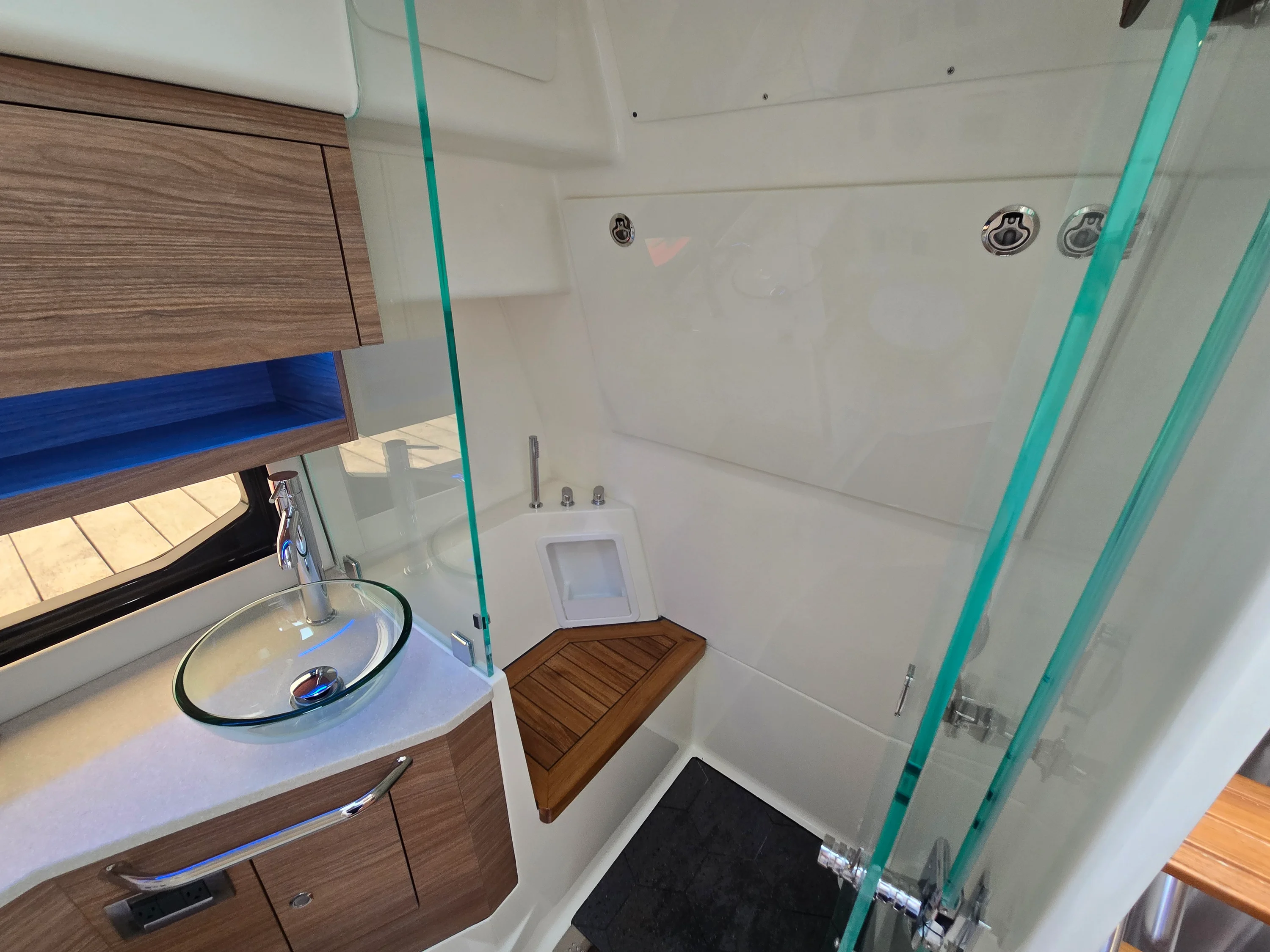 2026 Boston Whaler 365 Conquest Image Thumbnail #34