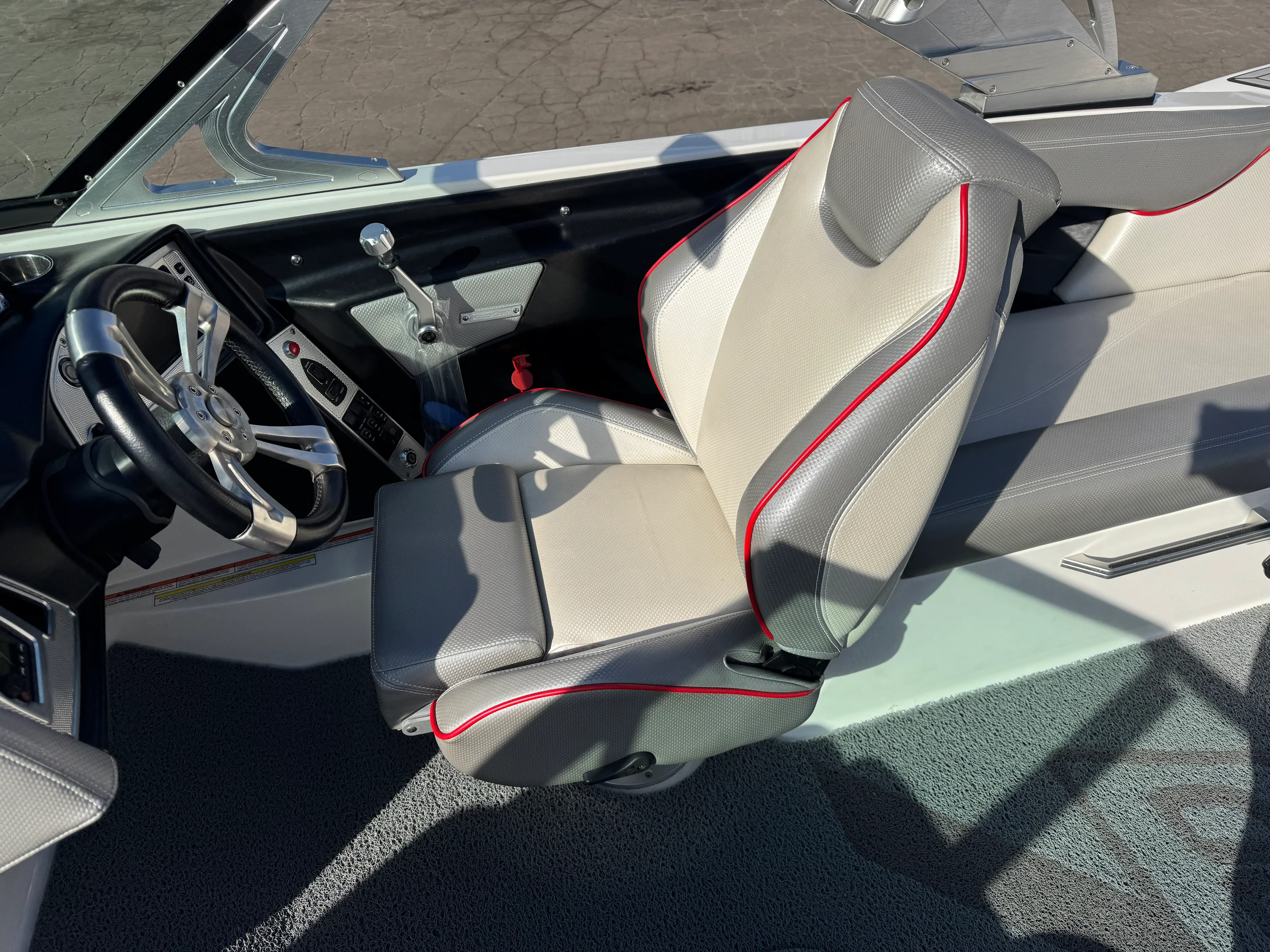 2016 Mastercraft X30 Image Thumbnail #11