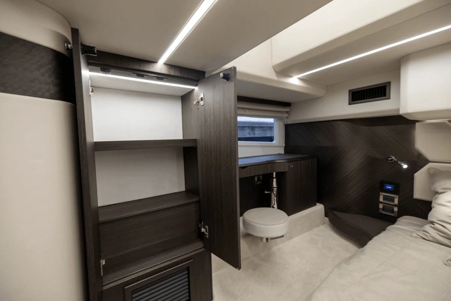 2024 Galeon 410 HTC Image Thumbnail #11