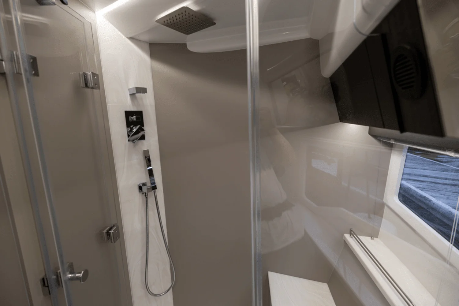 2024 Galeon 410 HTC Image Thumbnail #16