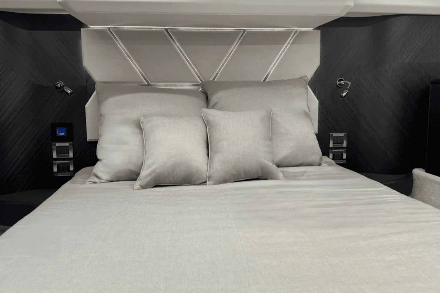 2024 Galeon 410 HTC Image Thumbnail #13