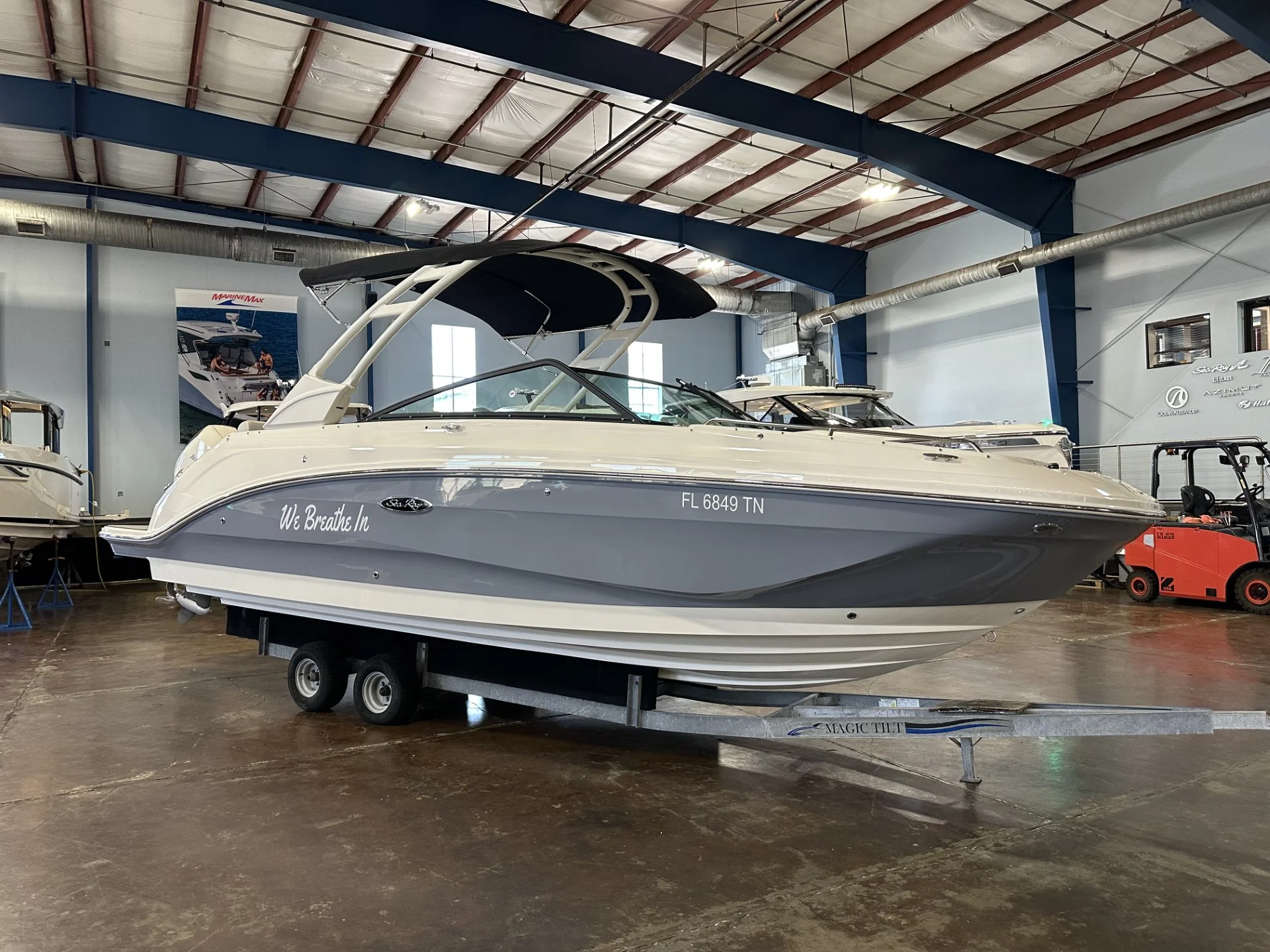 2023 Sea Ray 250 SDX OB Image Thumbnail #15