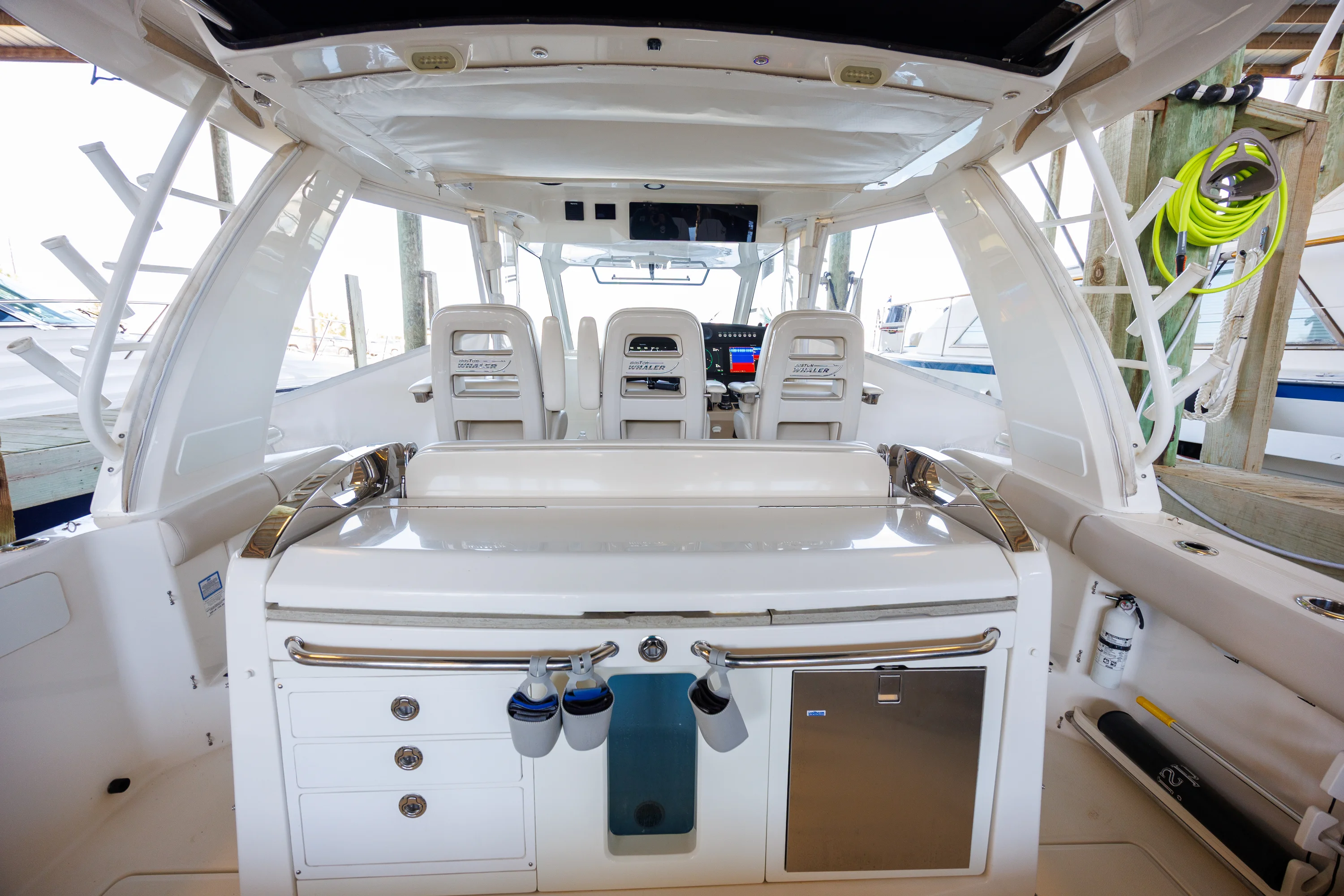 2019 Boston Whaler 420 OUTRAGE Image Thumbnail #19