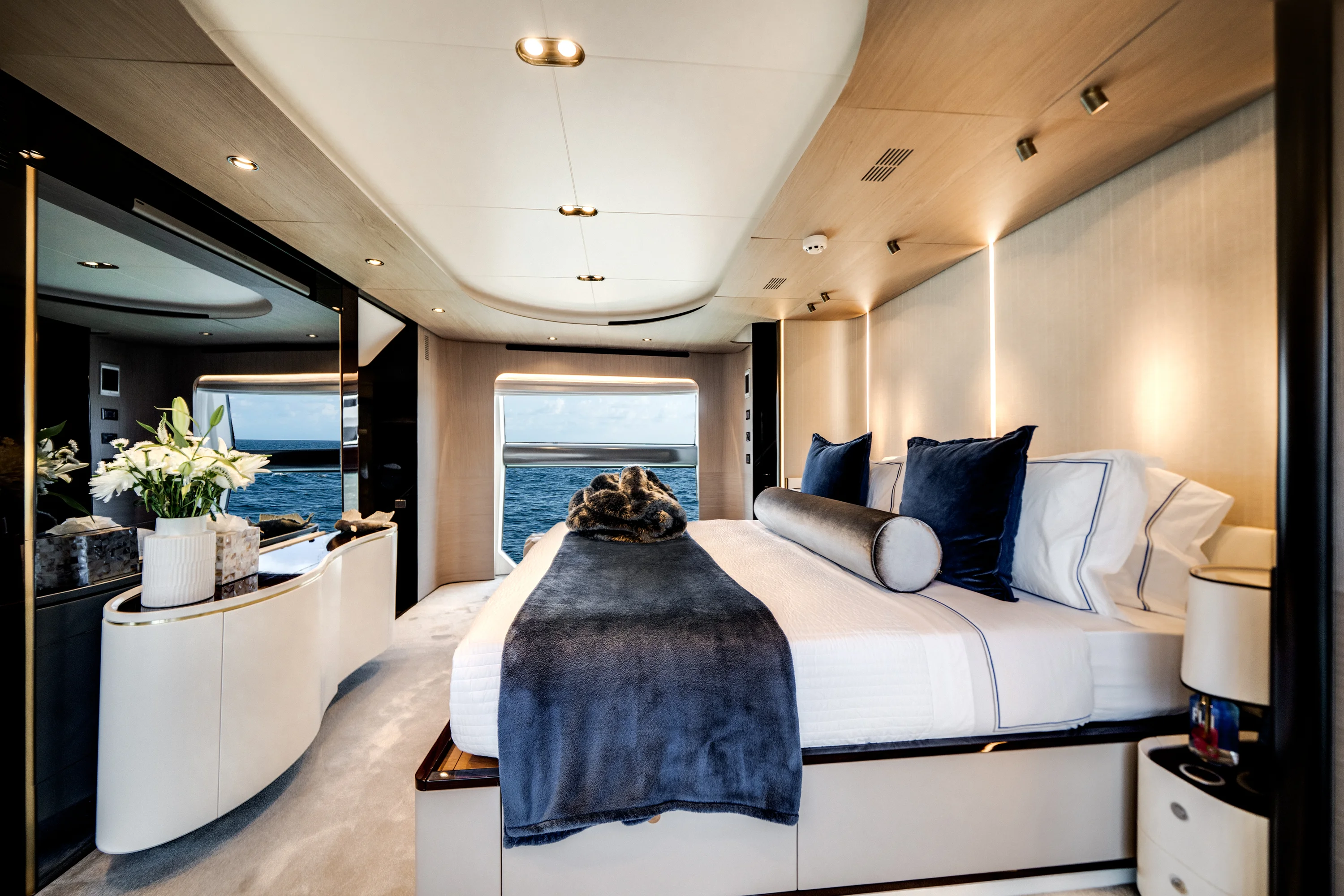 2020 Azimut GRANDE 27M Image Thumbnail #26