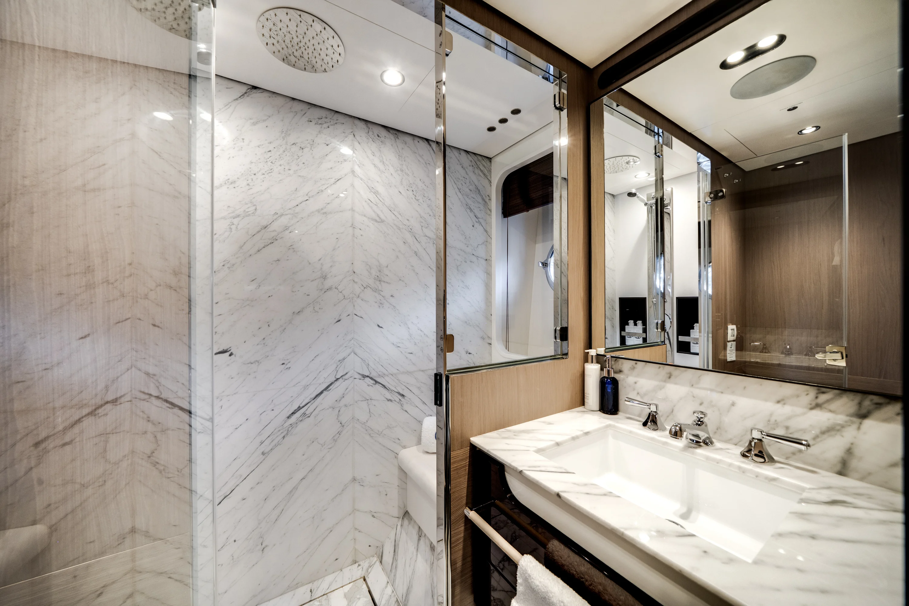 2020 Azimut GRANDE 27M Image Thumbnail #43