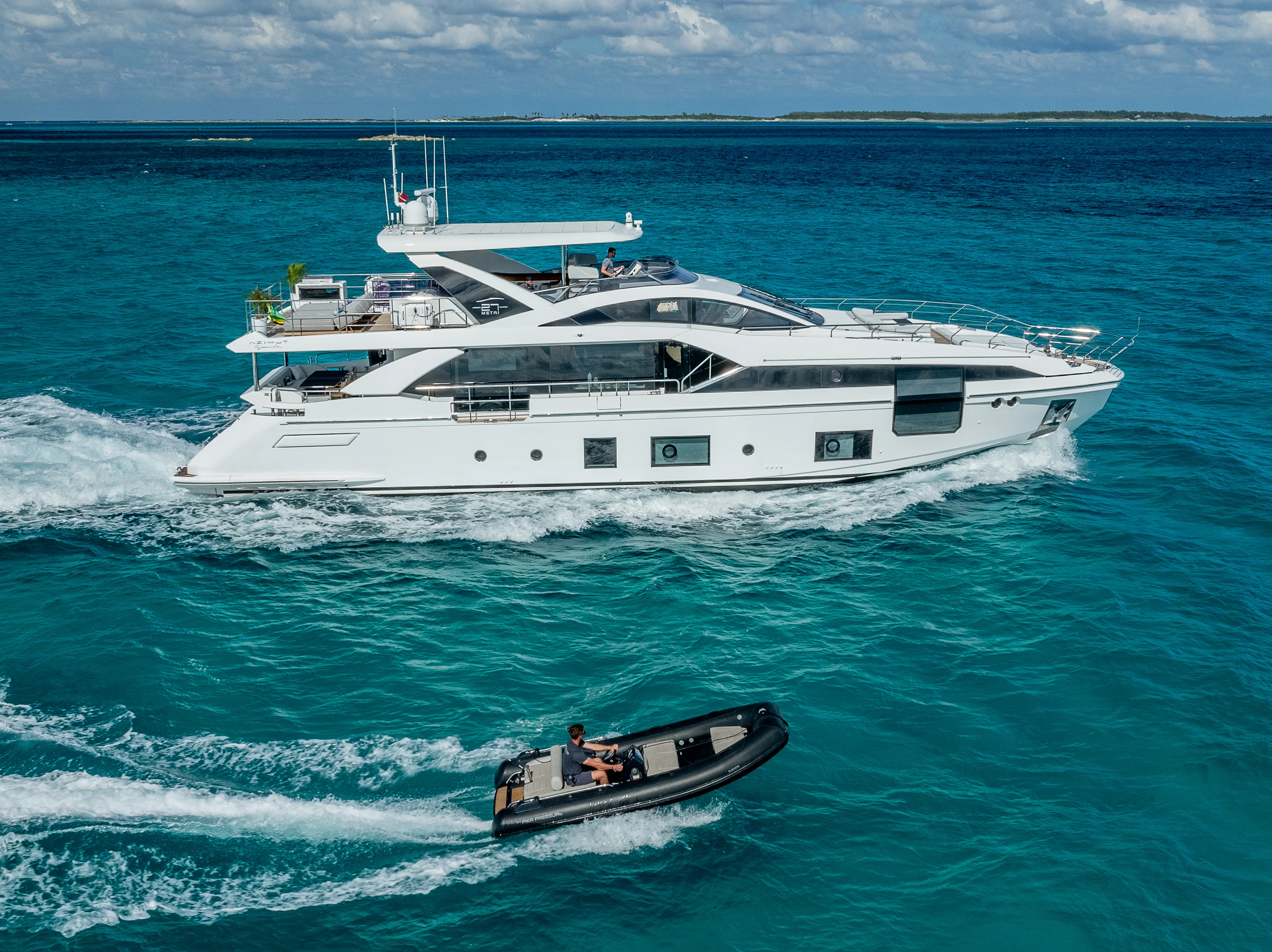 2020 Azimut GRANDE 27M Image Thumbnail #16