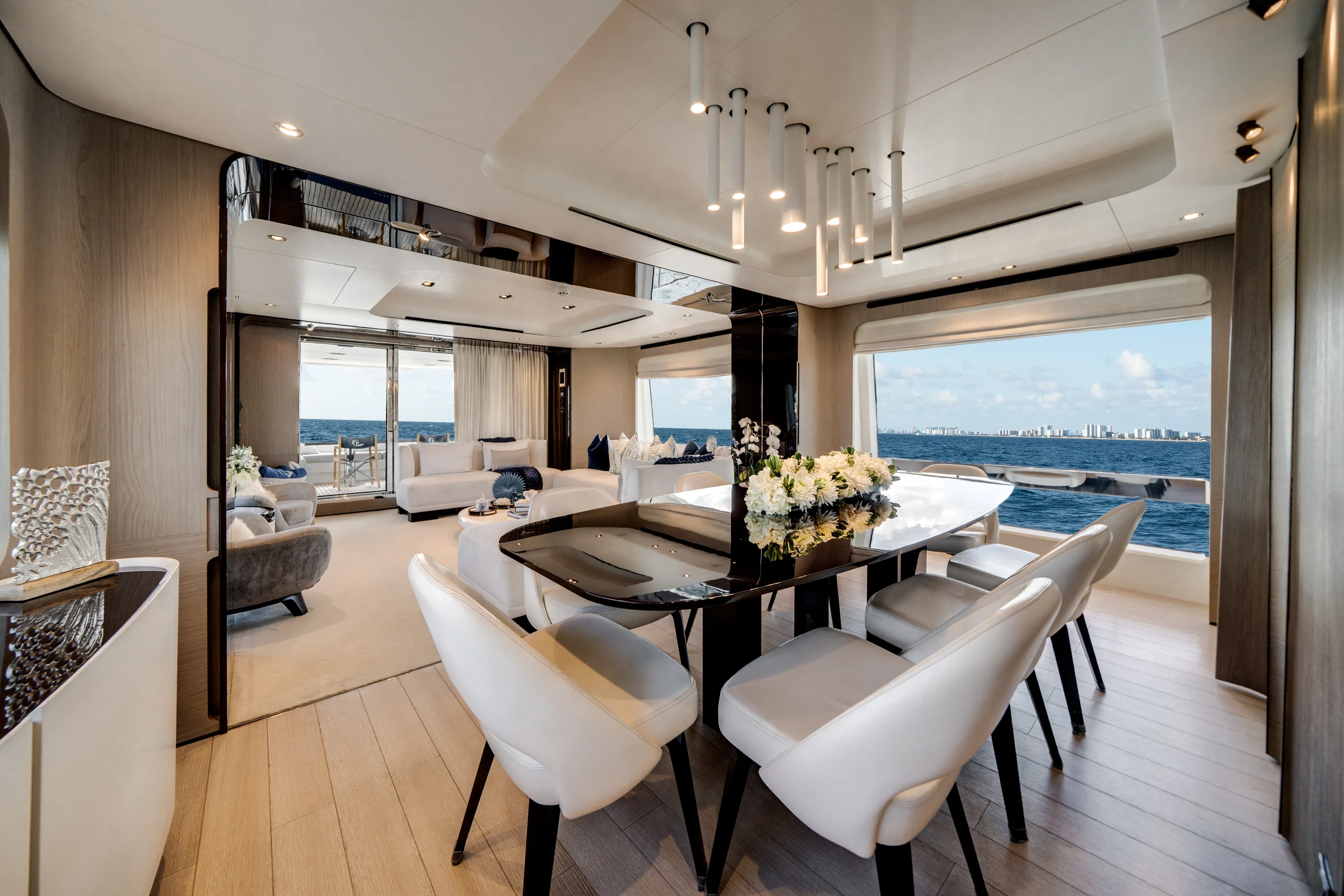 2020 Azimut GRANDE 27M Image Thumbnail #15