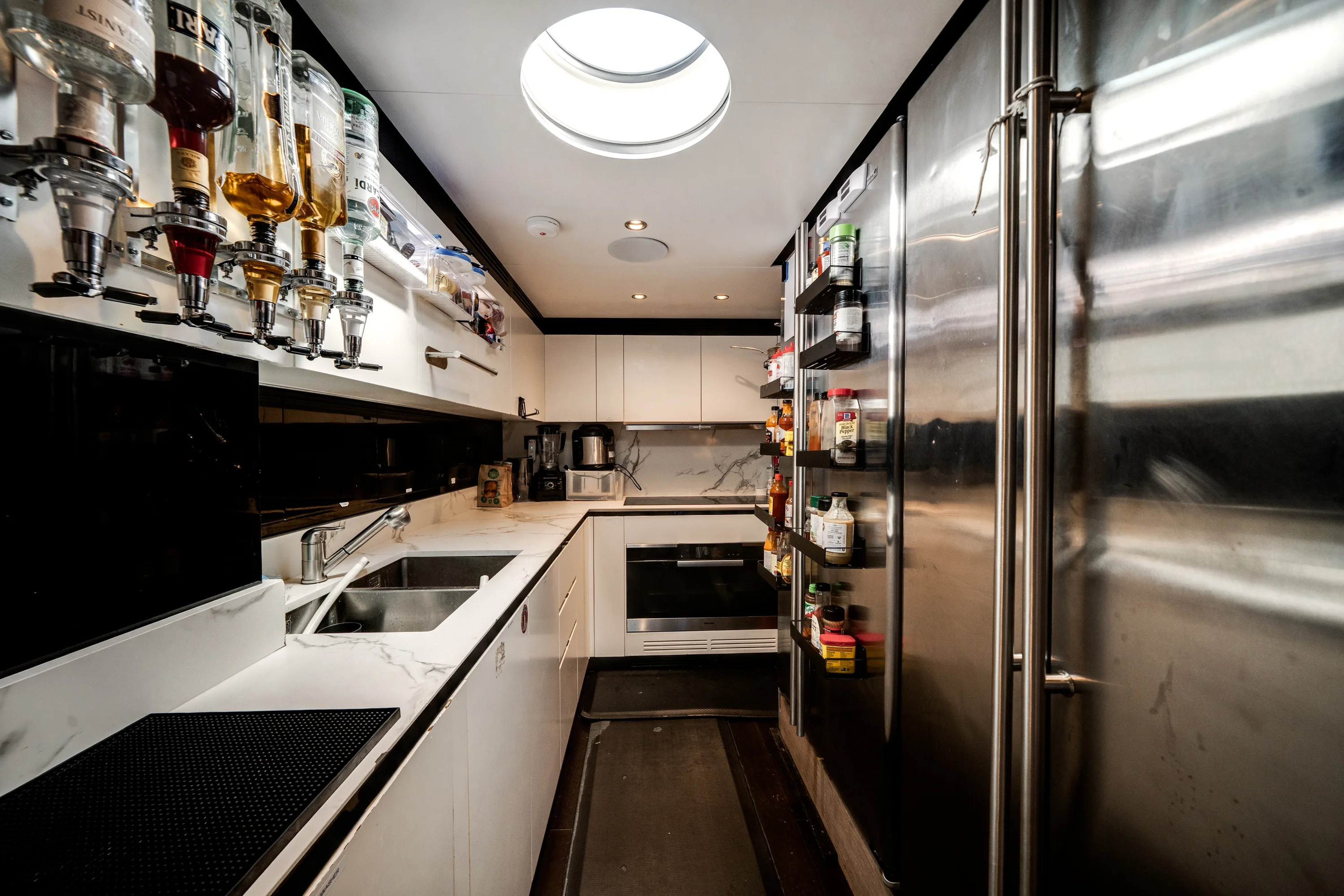 2020 Azimut GRANDE 27M Image Thumbnail #21