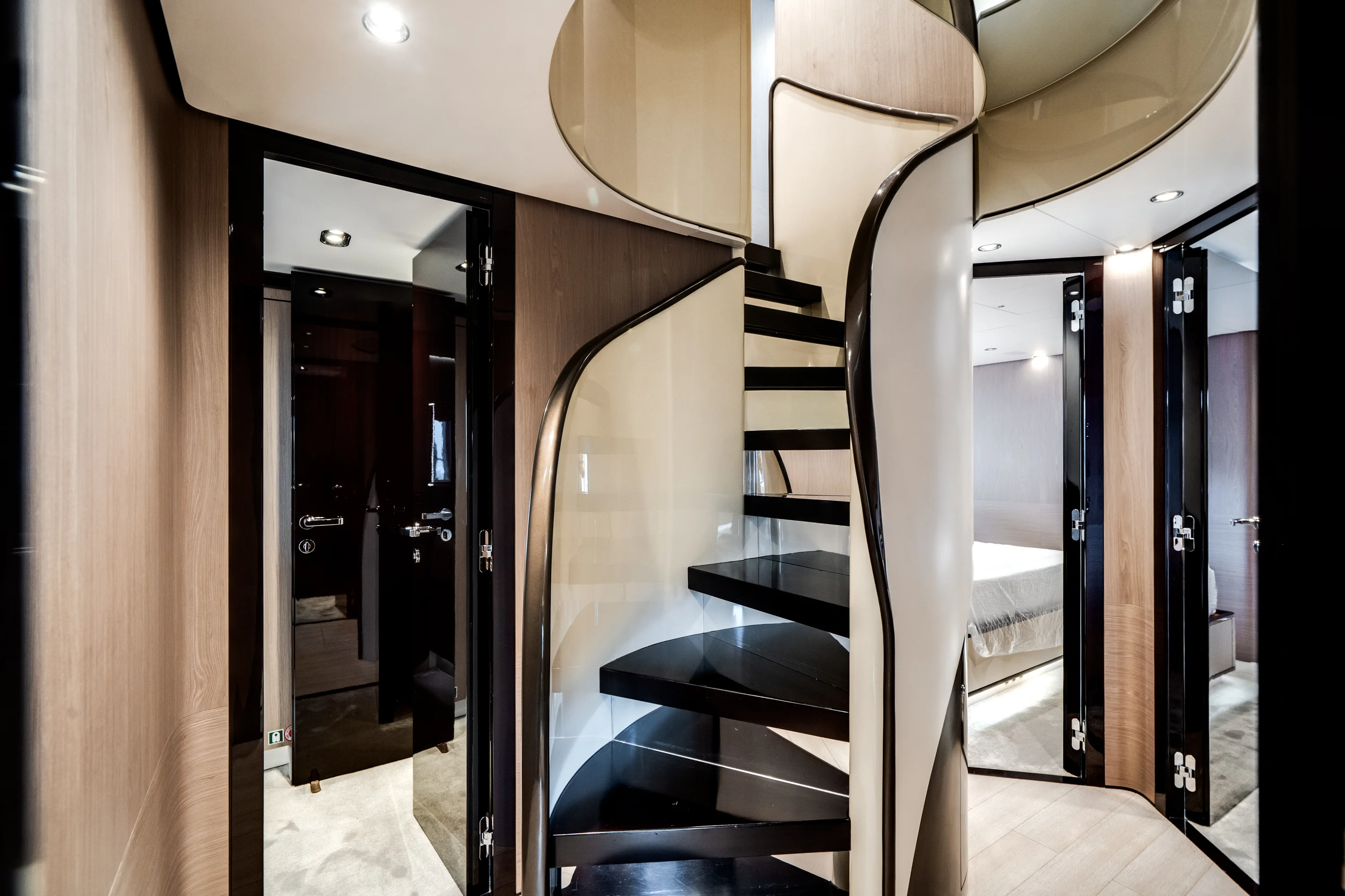 2020 Azimut GRANDE 27M Image Thumbnail #33