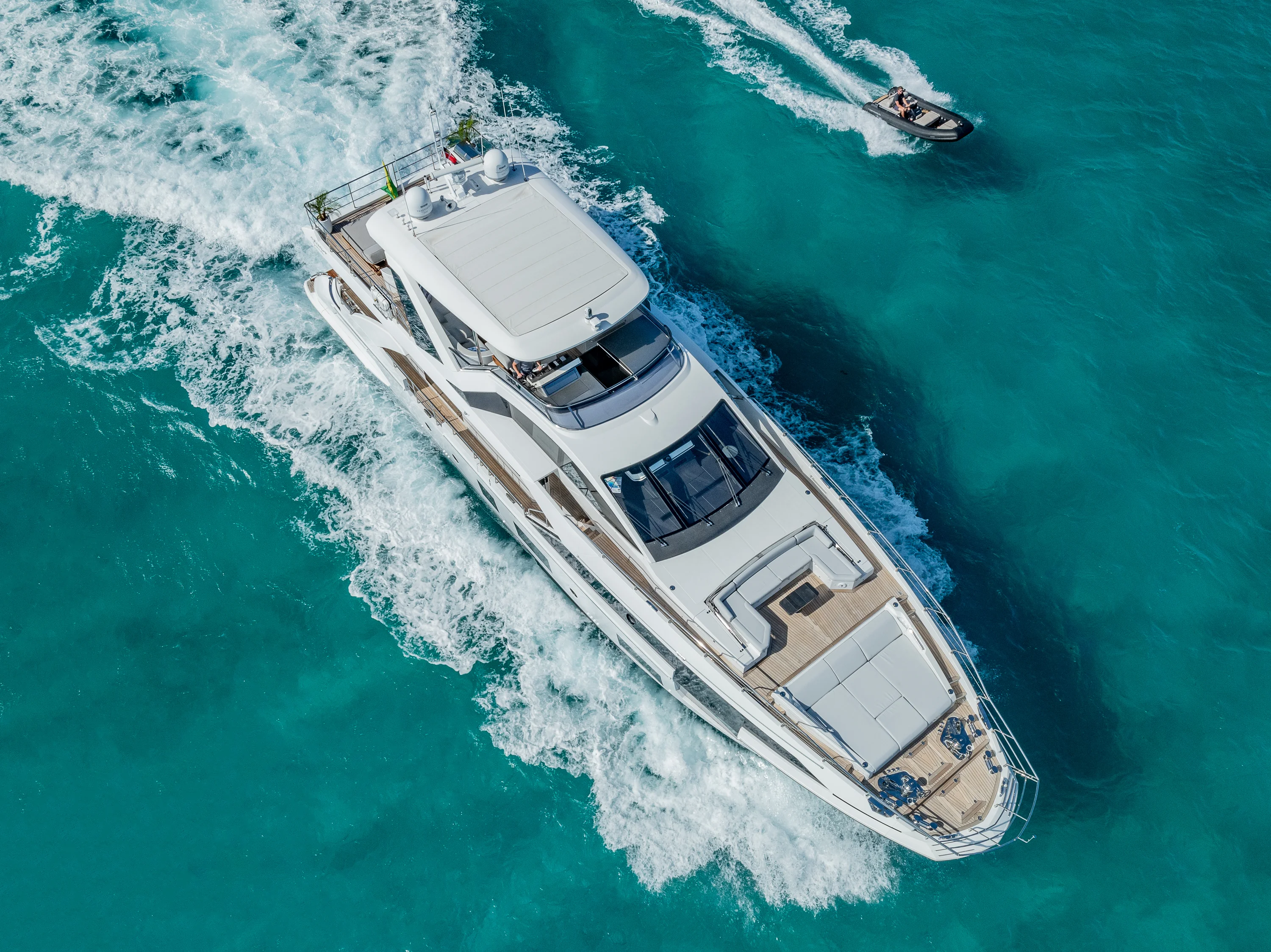 2020 Azimut GRANDE 27M Image Thumbnail #4