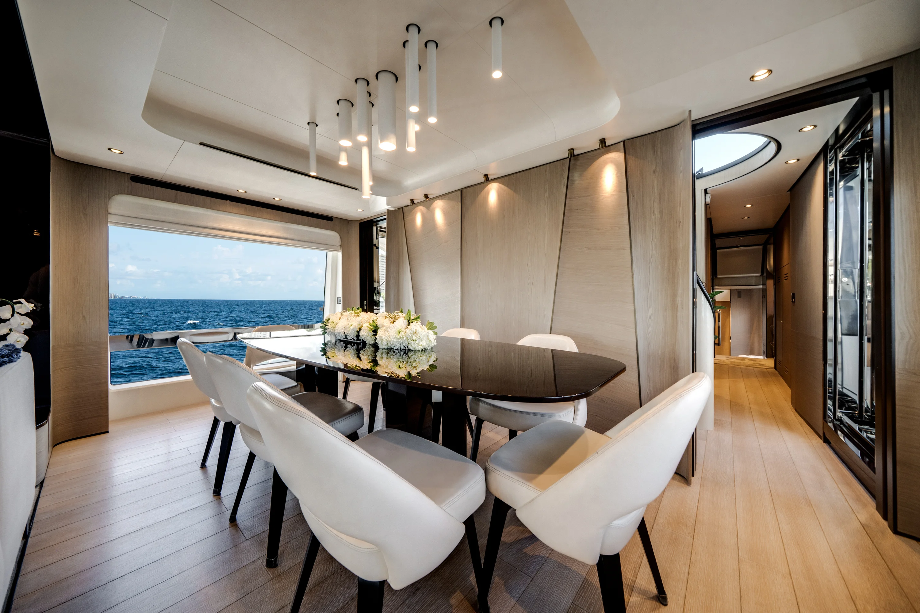 2020 Azimut GRANDE 27M Image Thumbnail #14