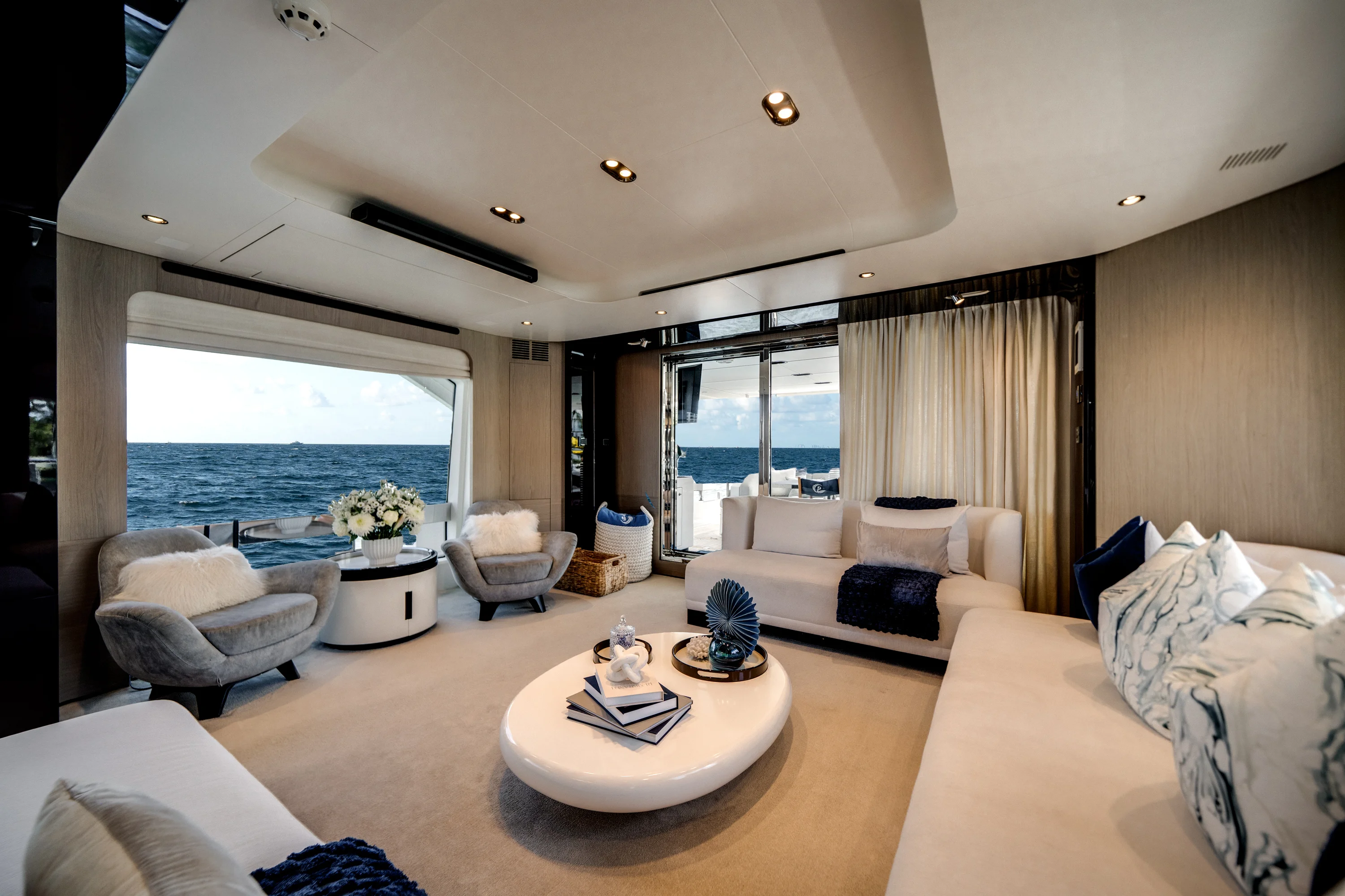 2020 Azimut GRANDE 27M Image Thumbnail #13