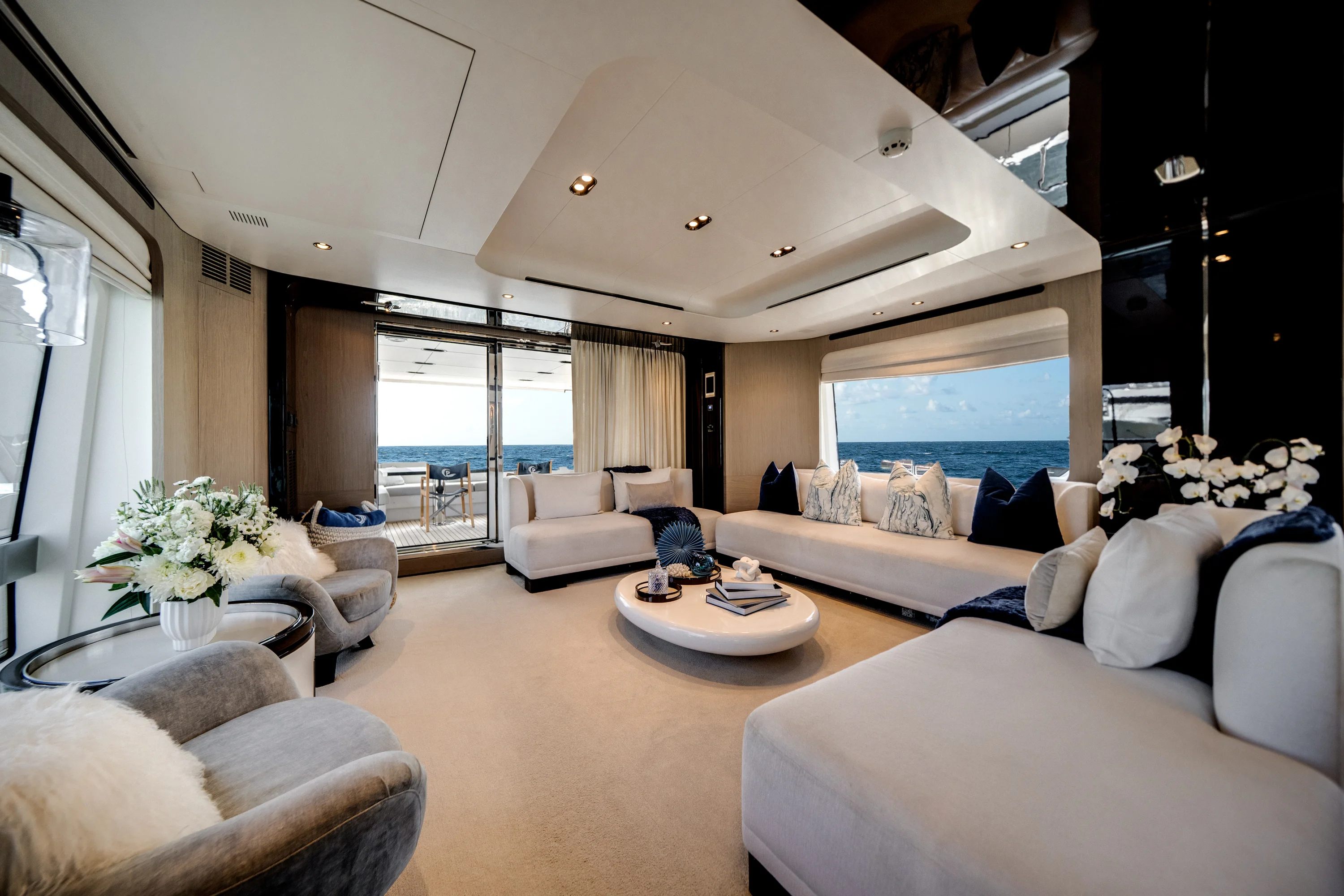 2020 Azimut GRANDE 27M Image Thumbnail #12