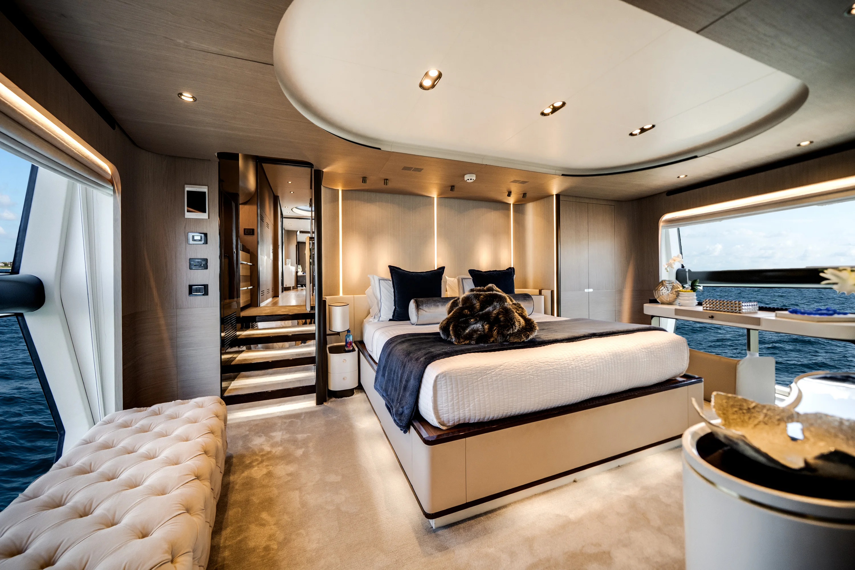 2020 Azimut GRANDE 27M Image Thumbnail #32