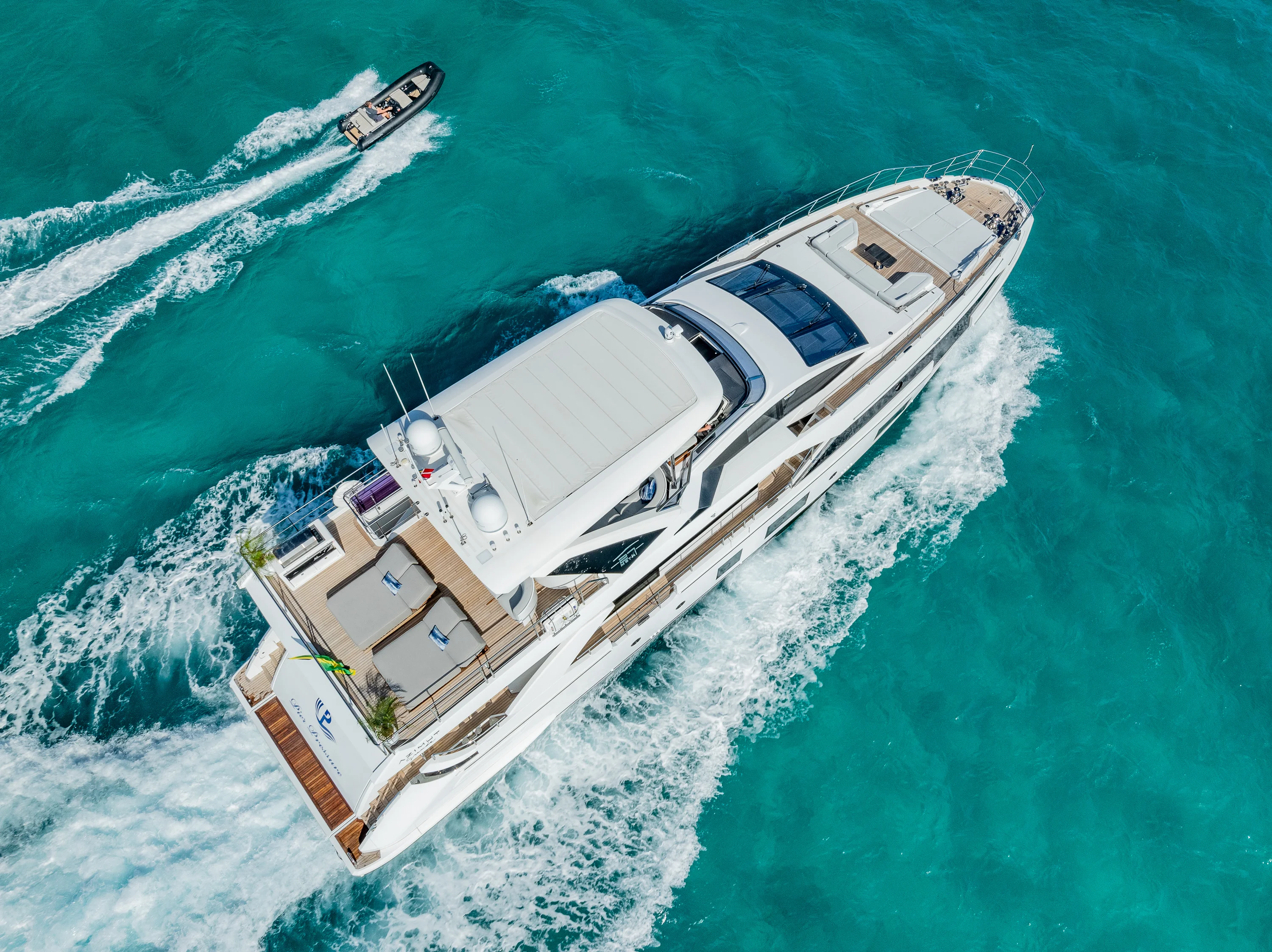 2020 Azimut GRANDE 27M Image Thumbnail #8