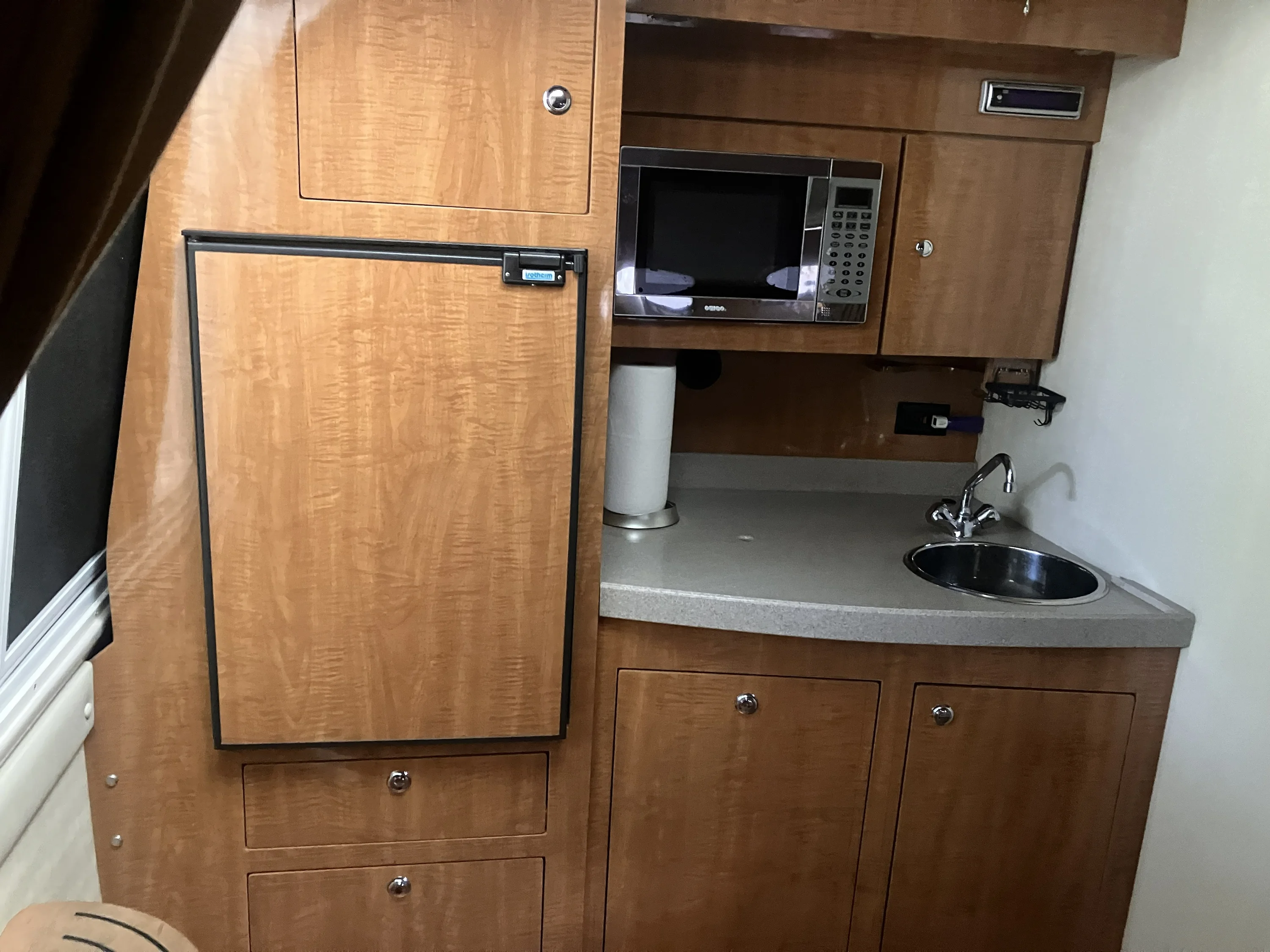 2004 Regal COMMODORE 3560 Image Thumbnail #13