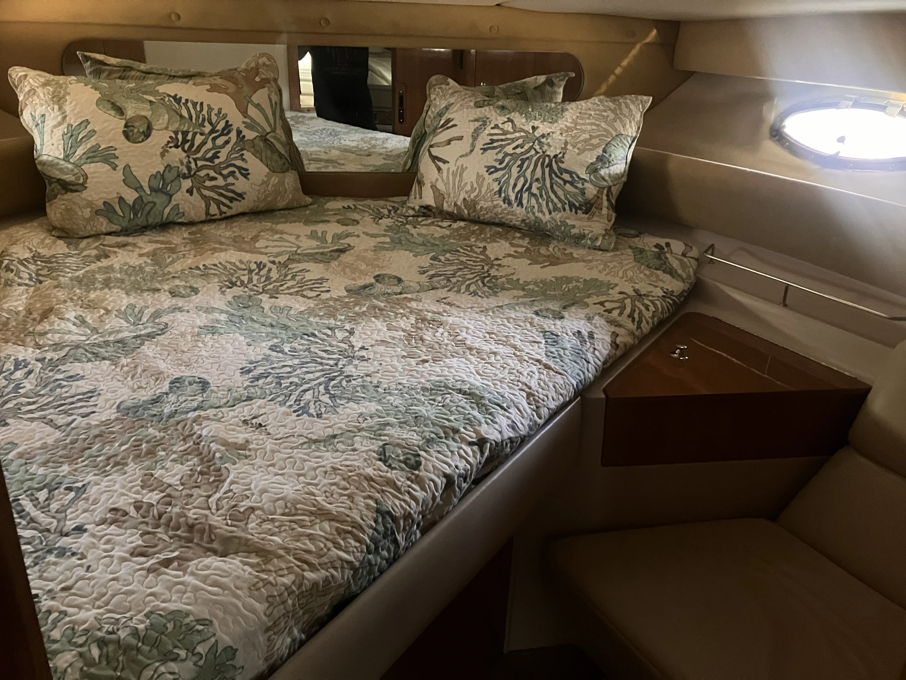 2004 Regal COMMODORE 3560 Image Thumbnail #10