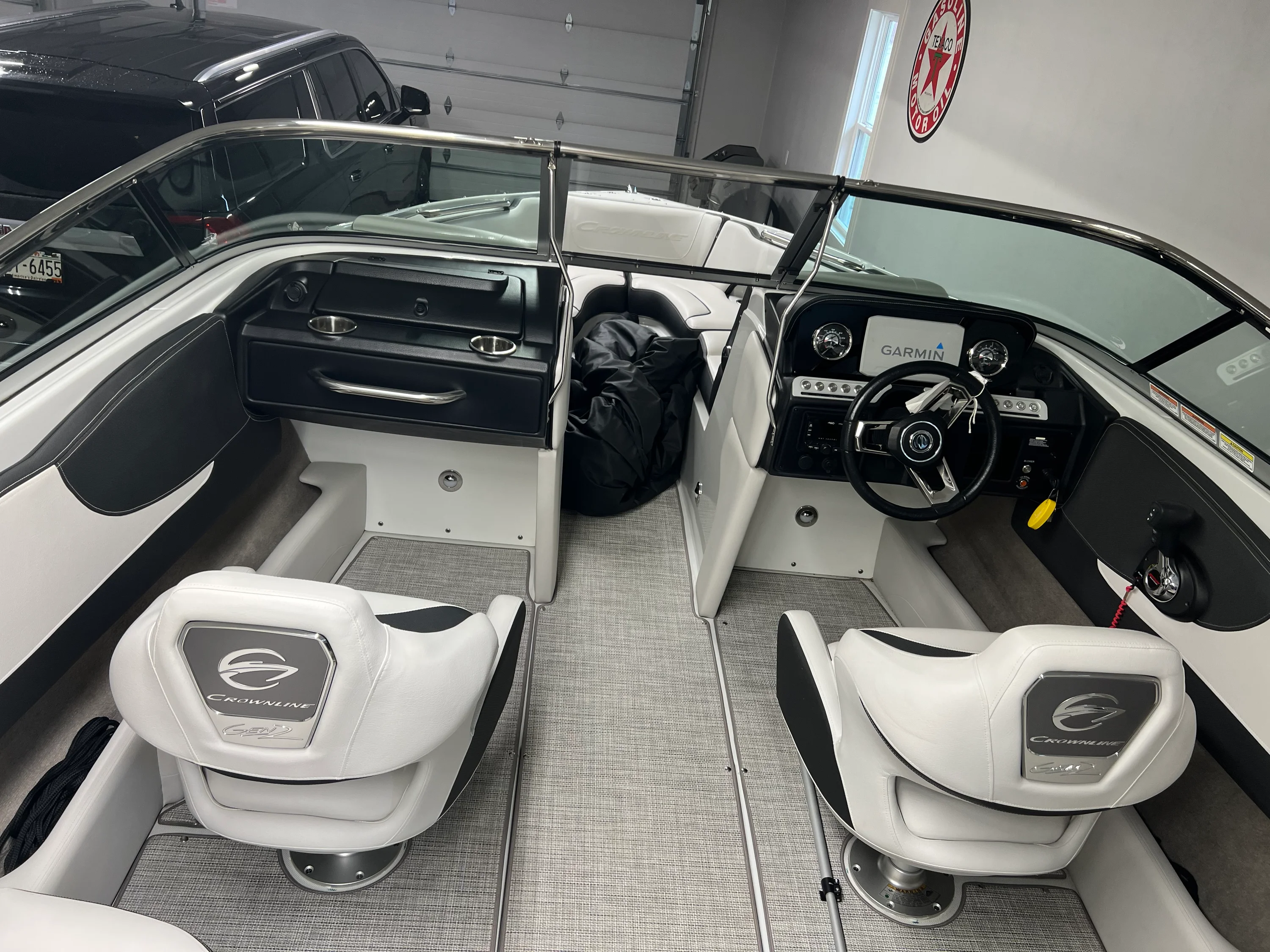 2021 Crownline 240 SS Image Thumbnail #10
