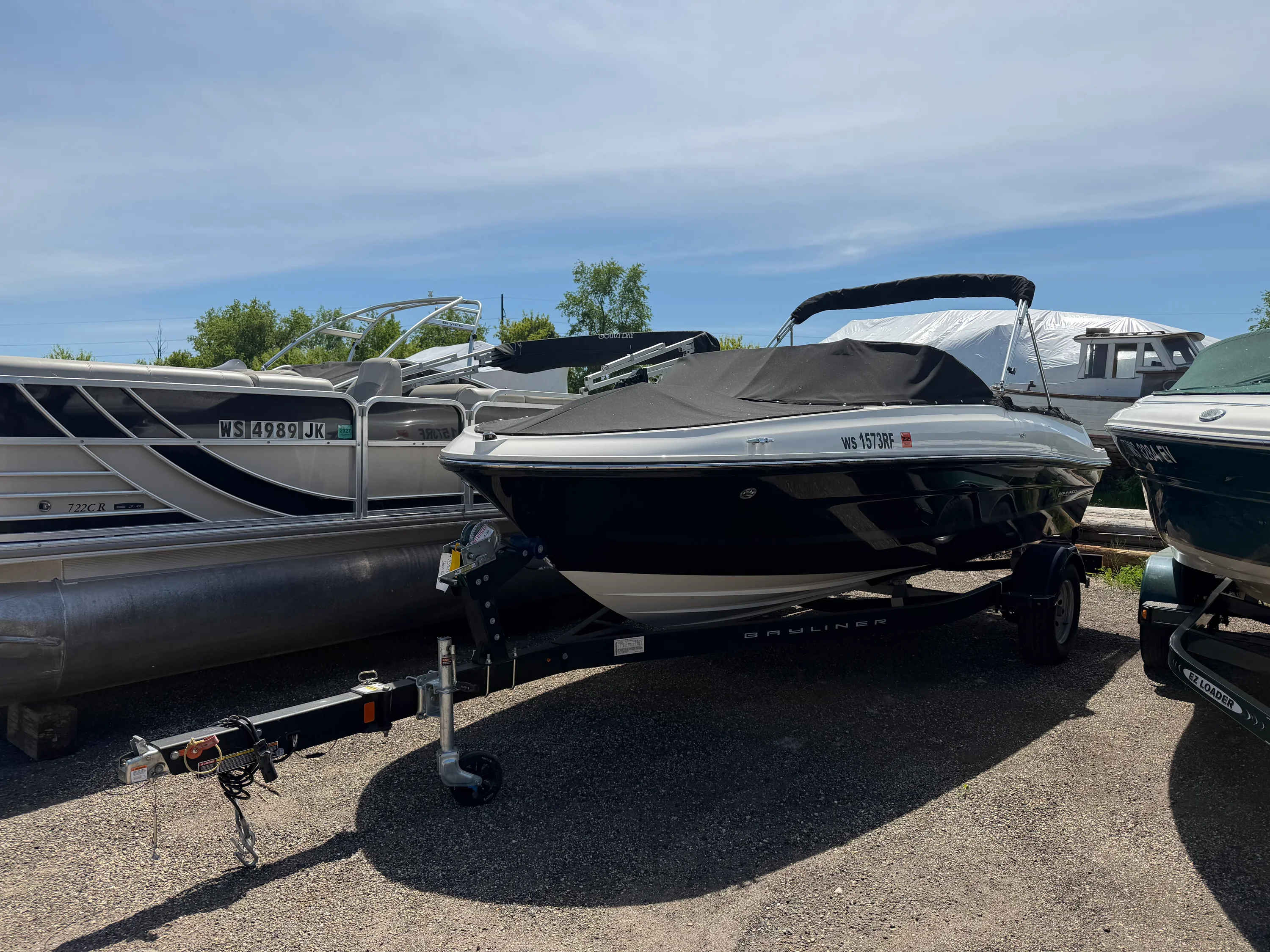 2023 Bayliner VR4 Bowrider Image Thumbnail #0