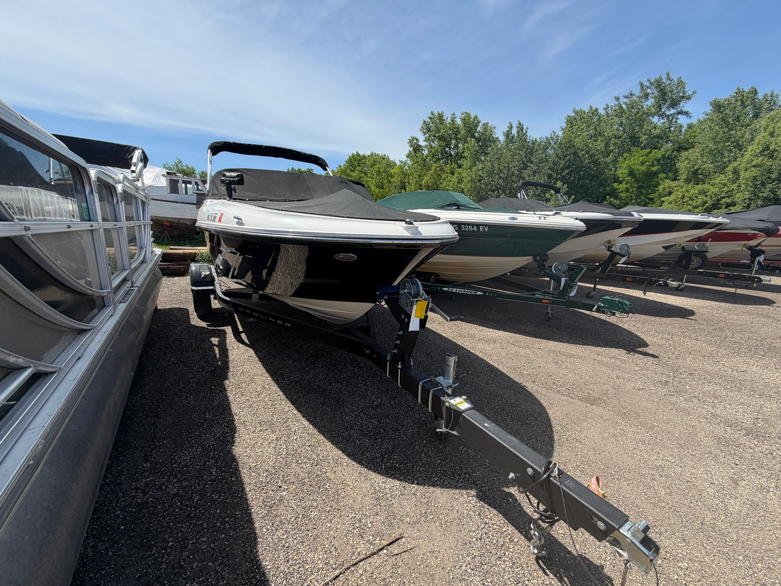 2023 Bayliner VR4 Bowrider Image Thumbnail #1