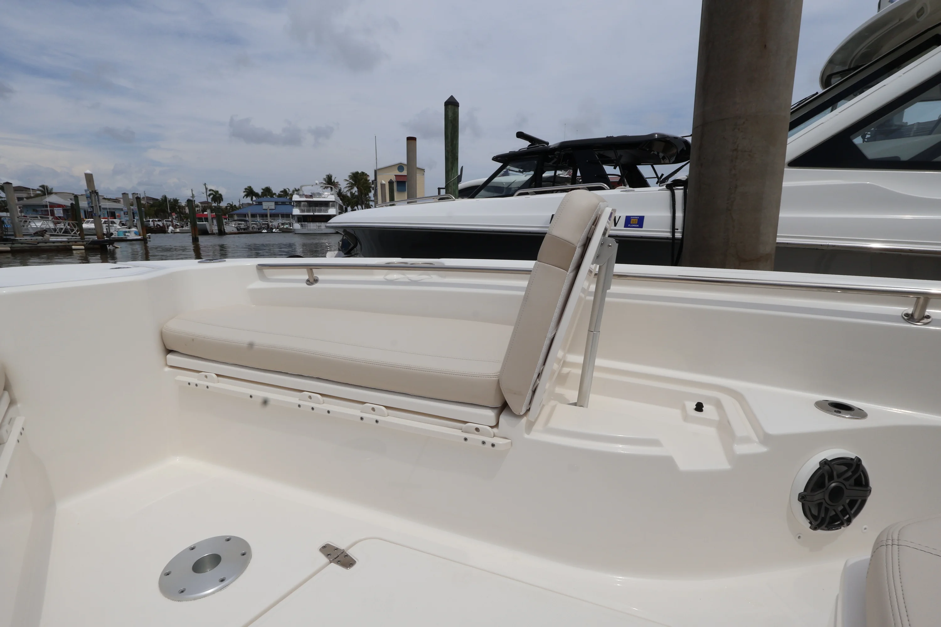 2023 Boston Whaler 280 Dauntless Image Thumbnail #16