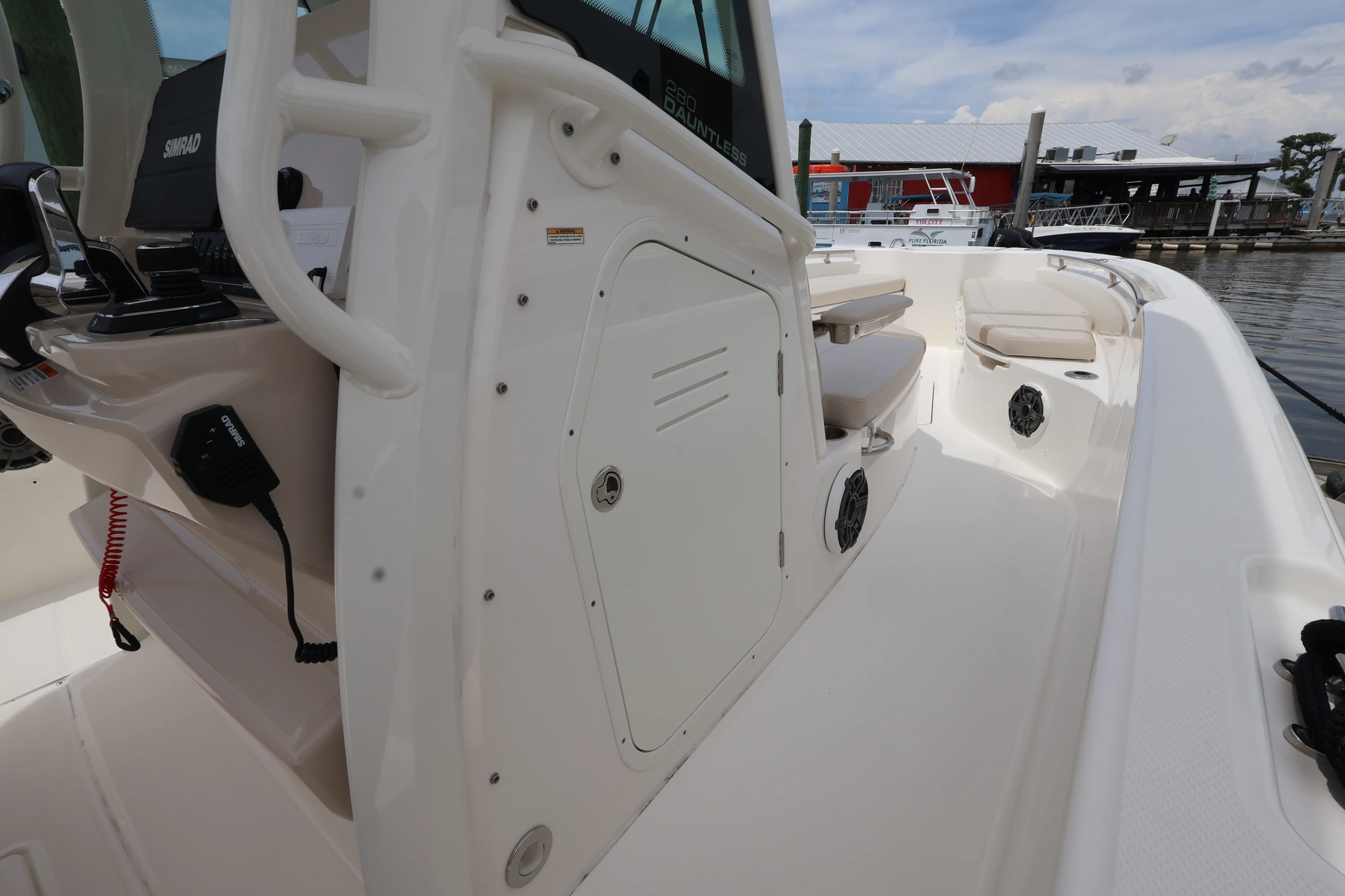 2023 Boston Whaler 280 Dauntless Image Thumbnail #23