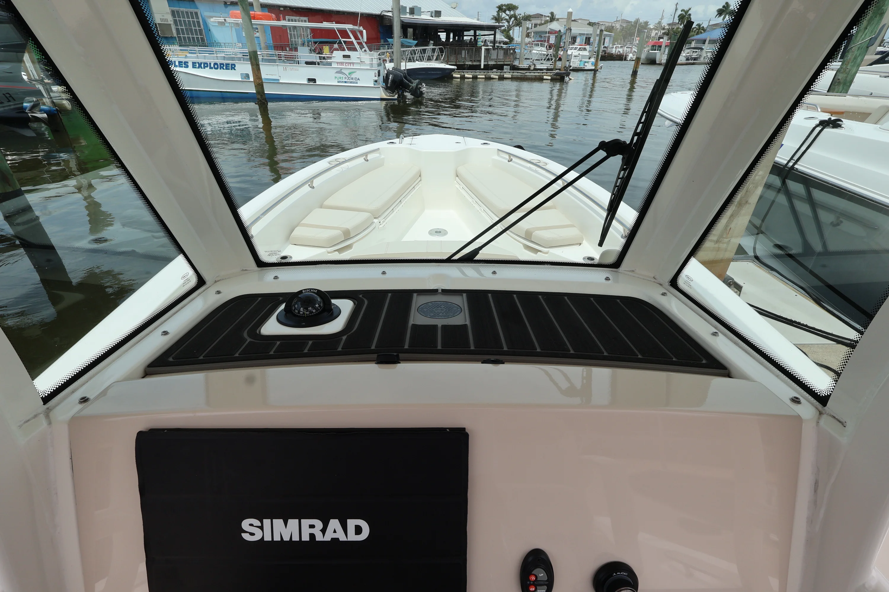 2023 Boston Whaler 280 Dauntless Image Thumbnail #11