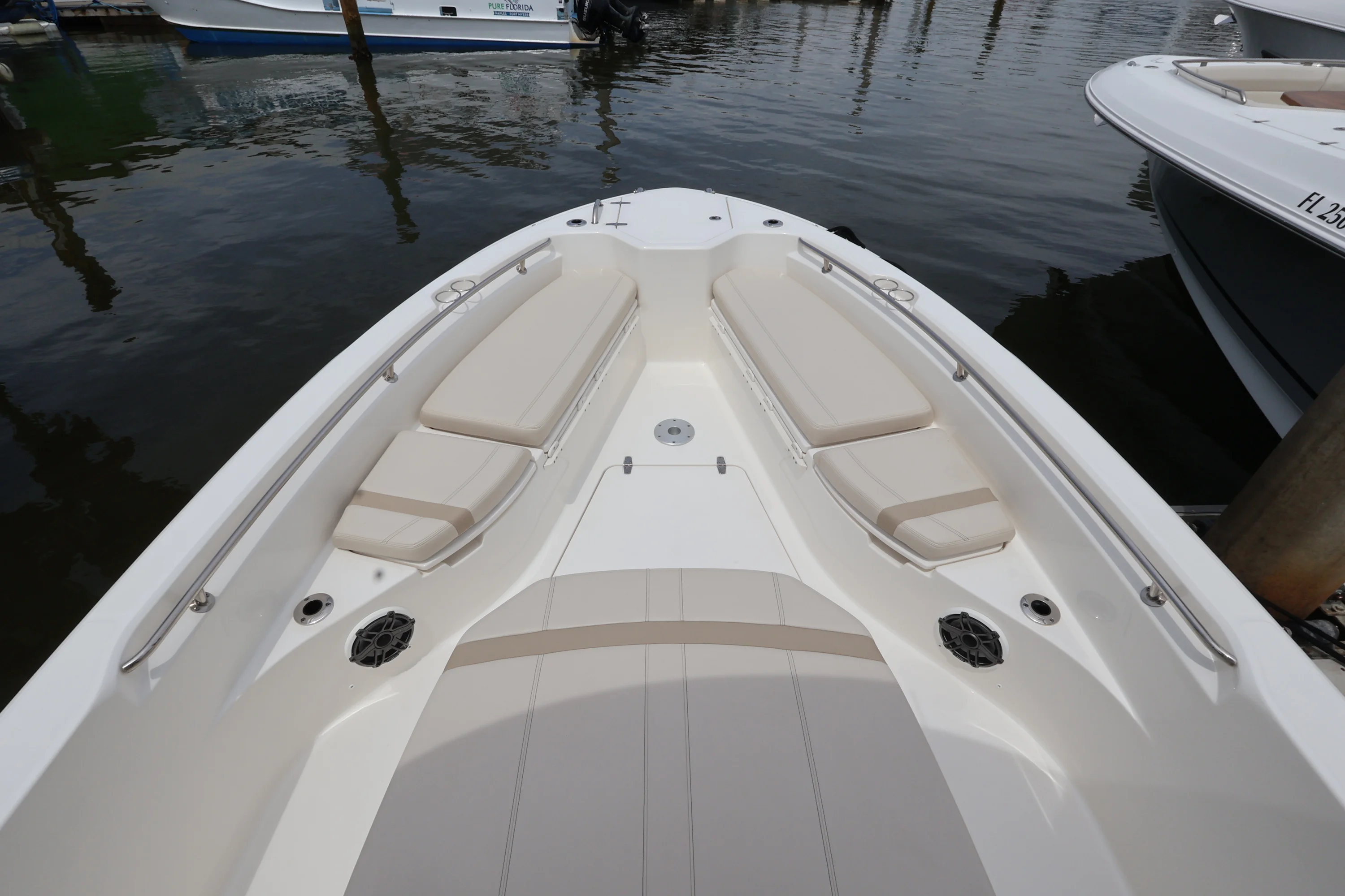 2023 Boston Whaler 280 Dauntless Image Thumbnail #14