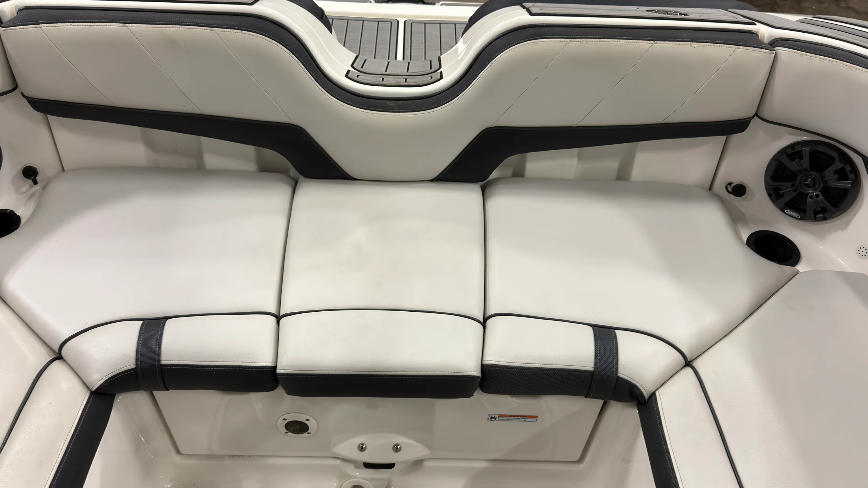 2015 Yamaha AR210 Image Thumbnail #11