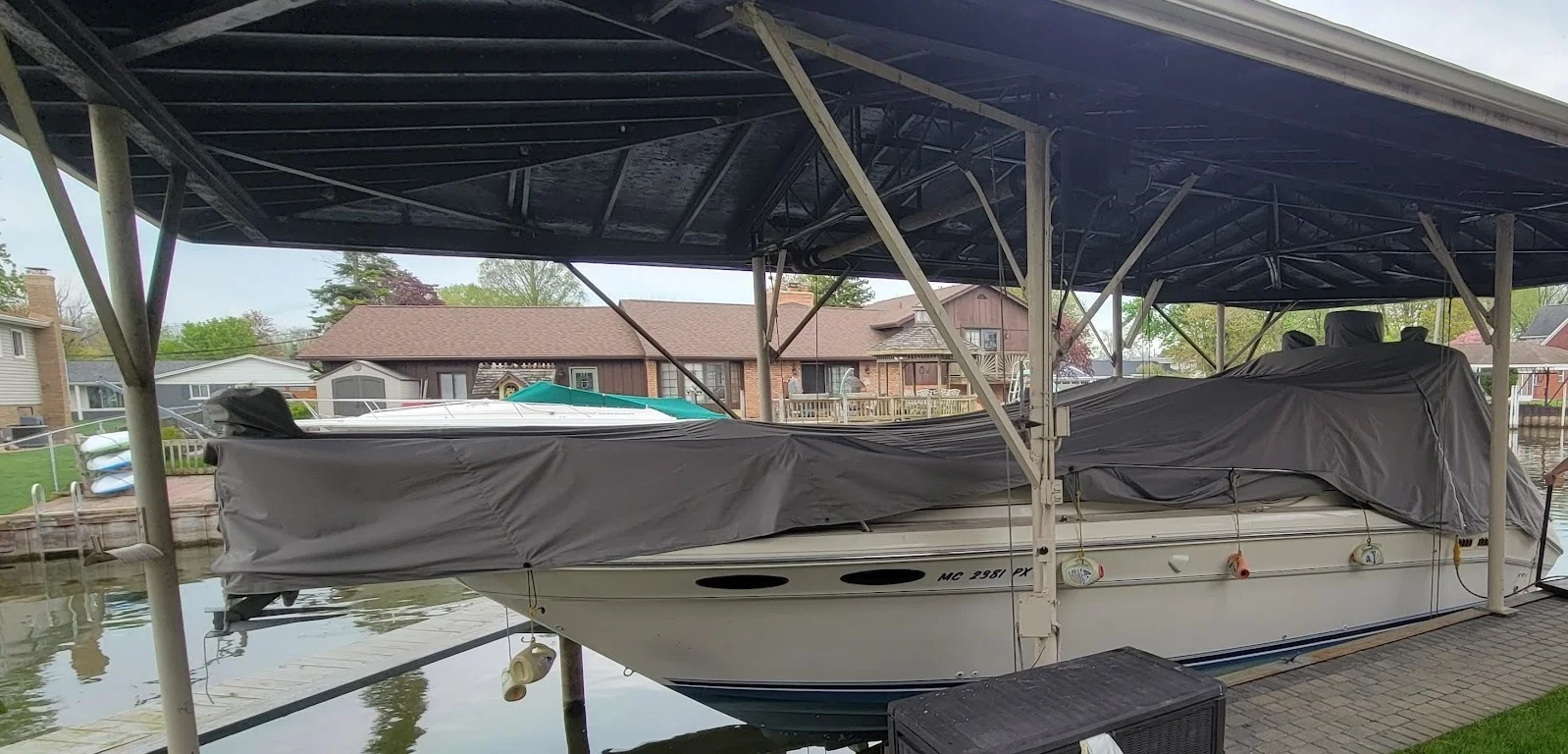 1995 Sea Ray 330 EXPRESS CRUISER Image Thumbnail #3