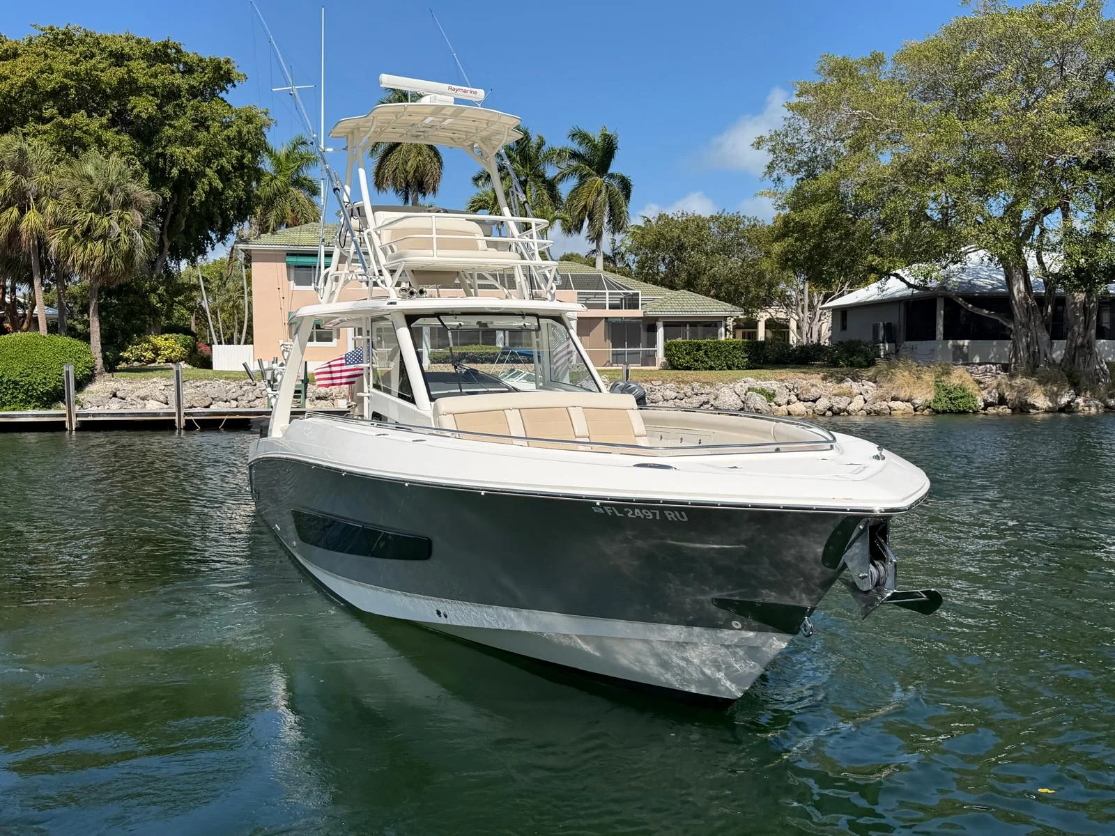 2019 Boston Whaler 420 OUTRAGE Image Thumbnail #1
