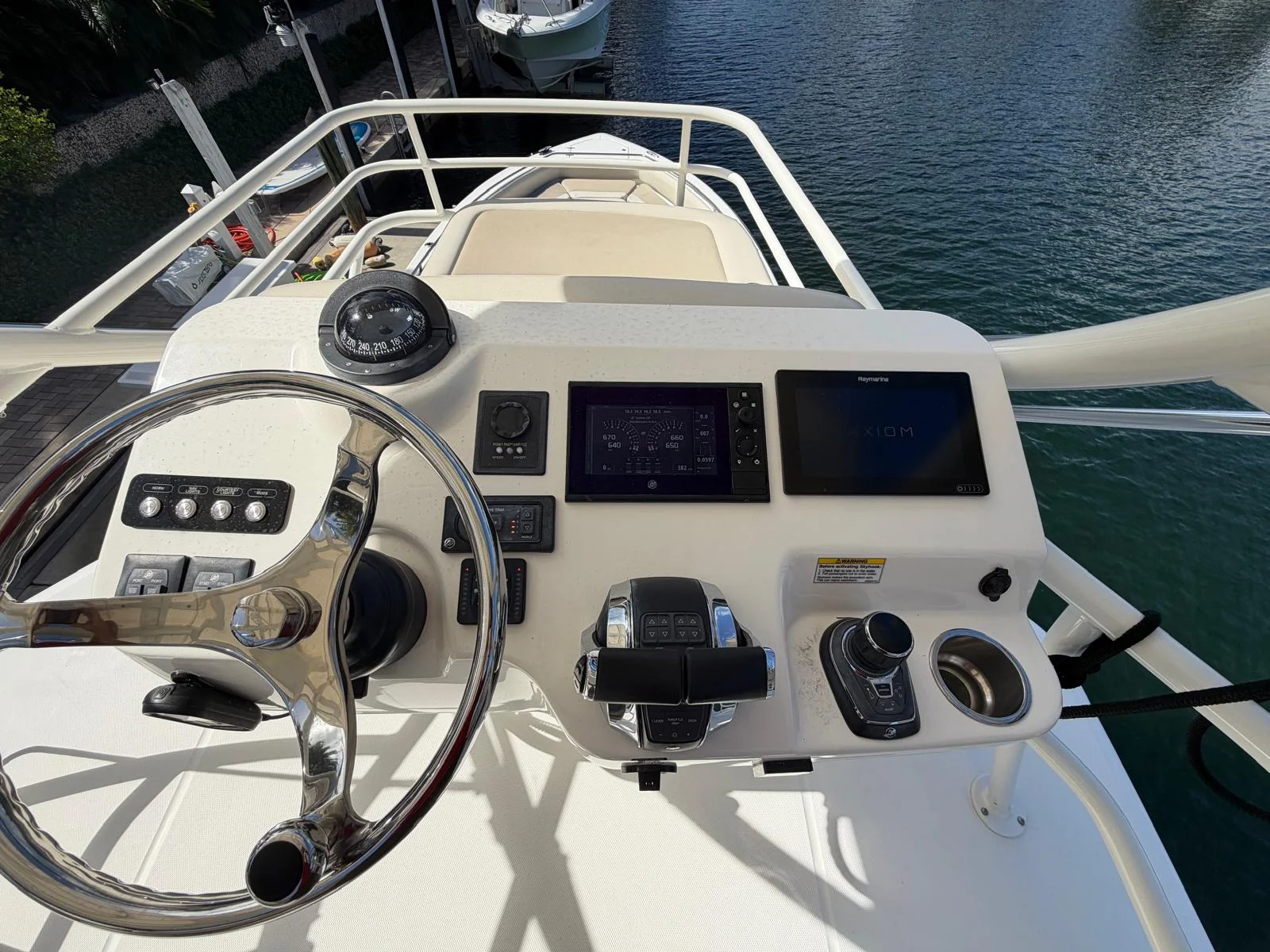 2019 Boston Whaler 420 OUTRAGE Image Thumbnail #21