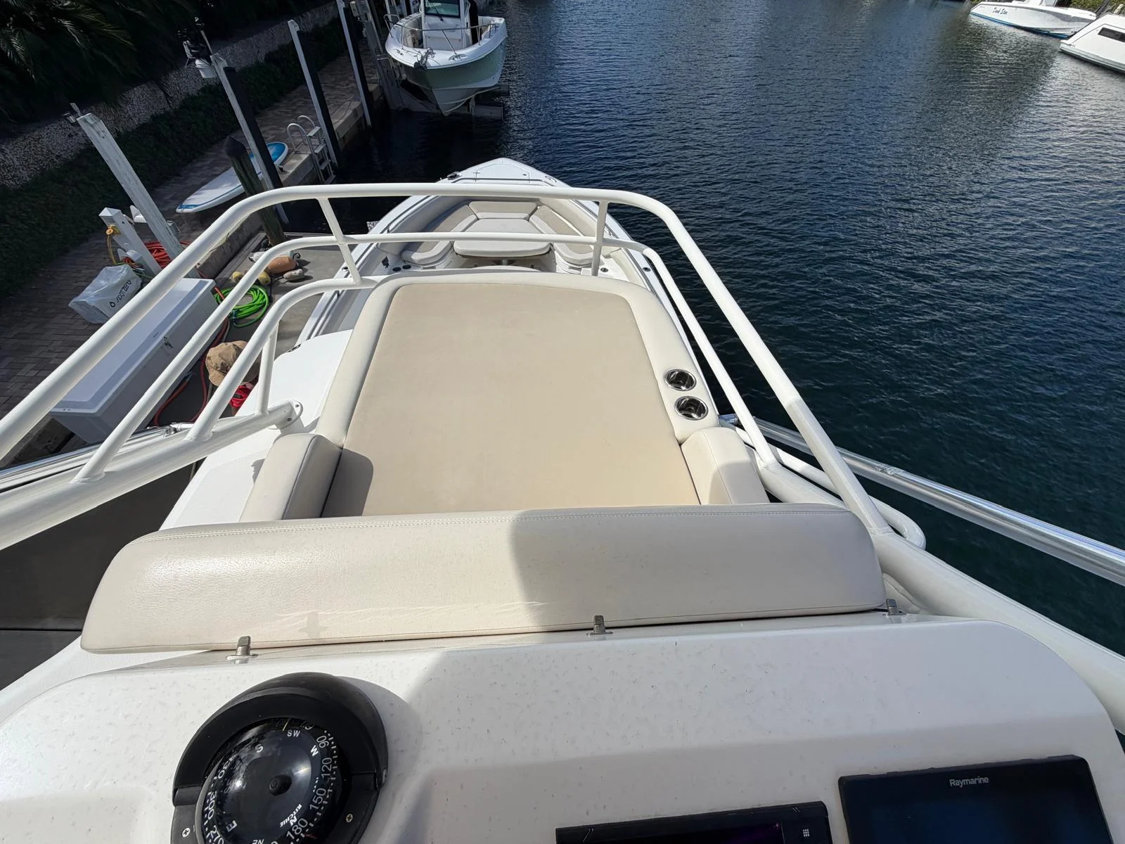 2019 Boston Whaler 420 OUTRAGE Image Thumbnail #20