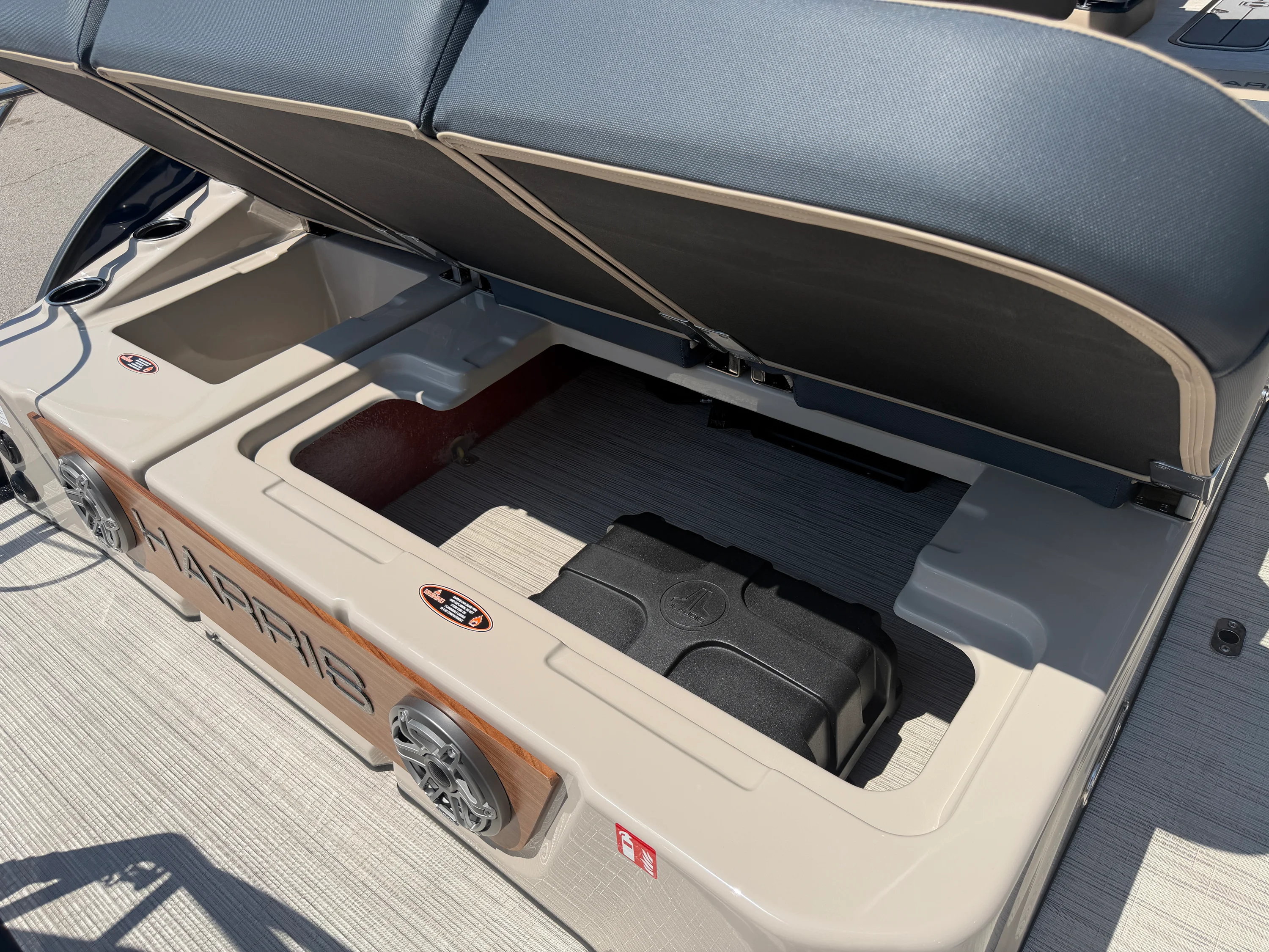 2026 Harris Grand Mariner 250 Image Thumbnail #26