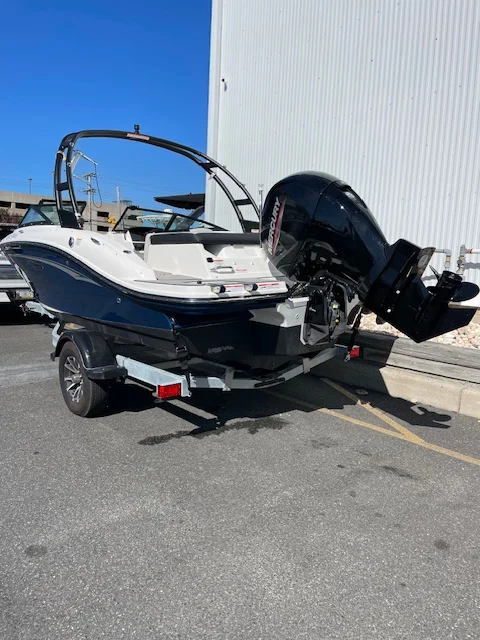 2022 Sea Ray SPX 190 OB Image Thumbnail #14