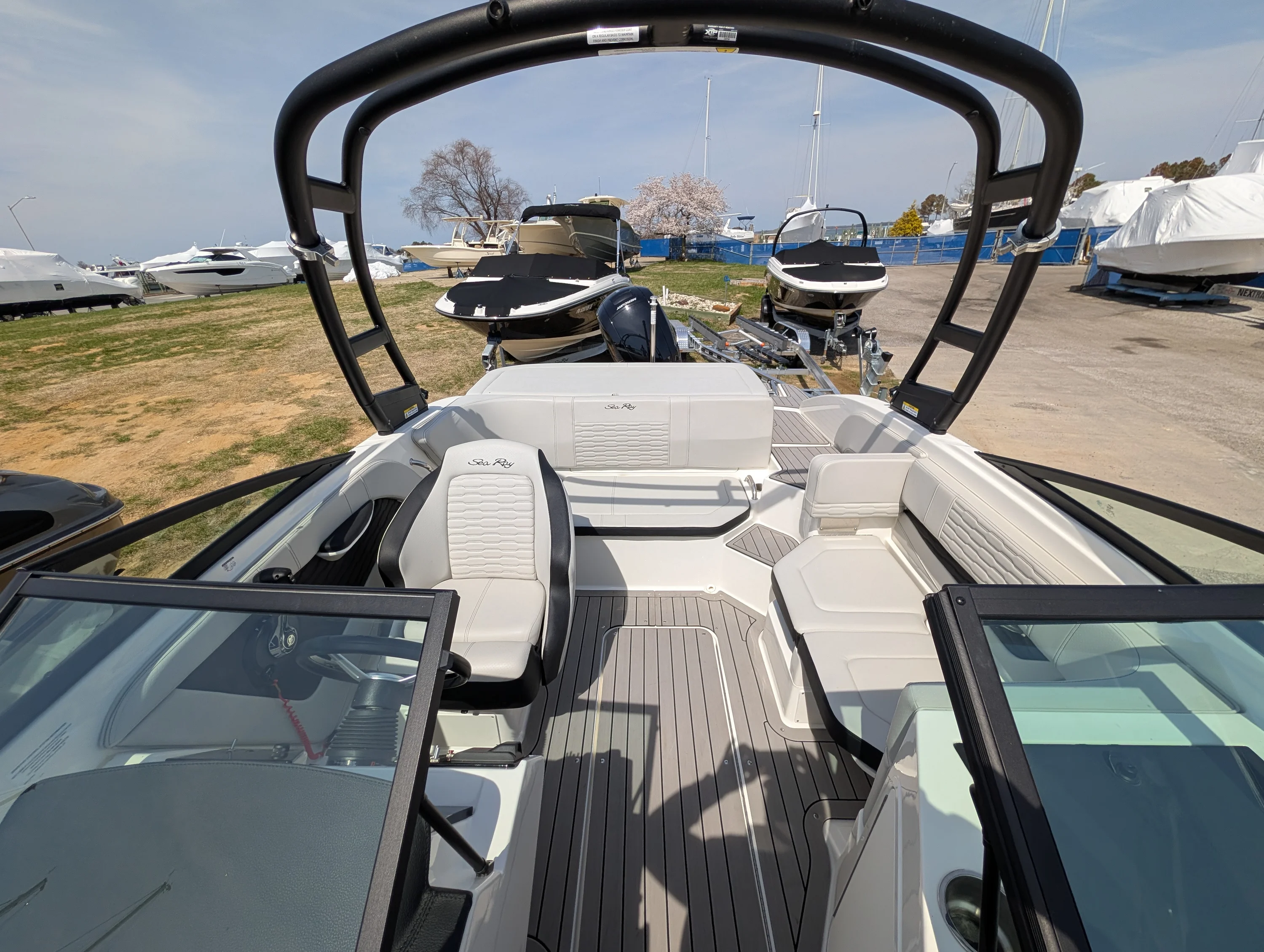 2022 Sea Ray SPX 190 OB Image Thumbnail #18