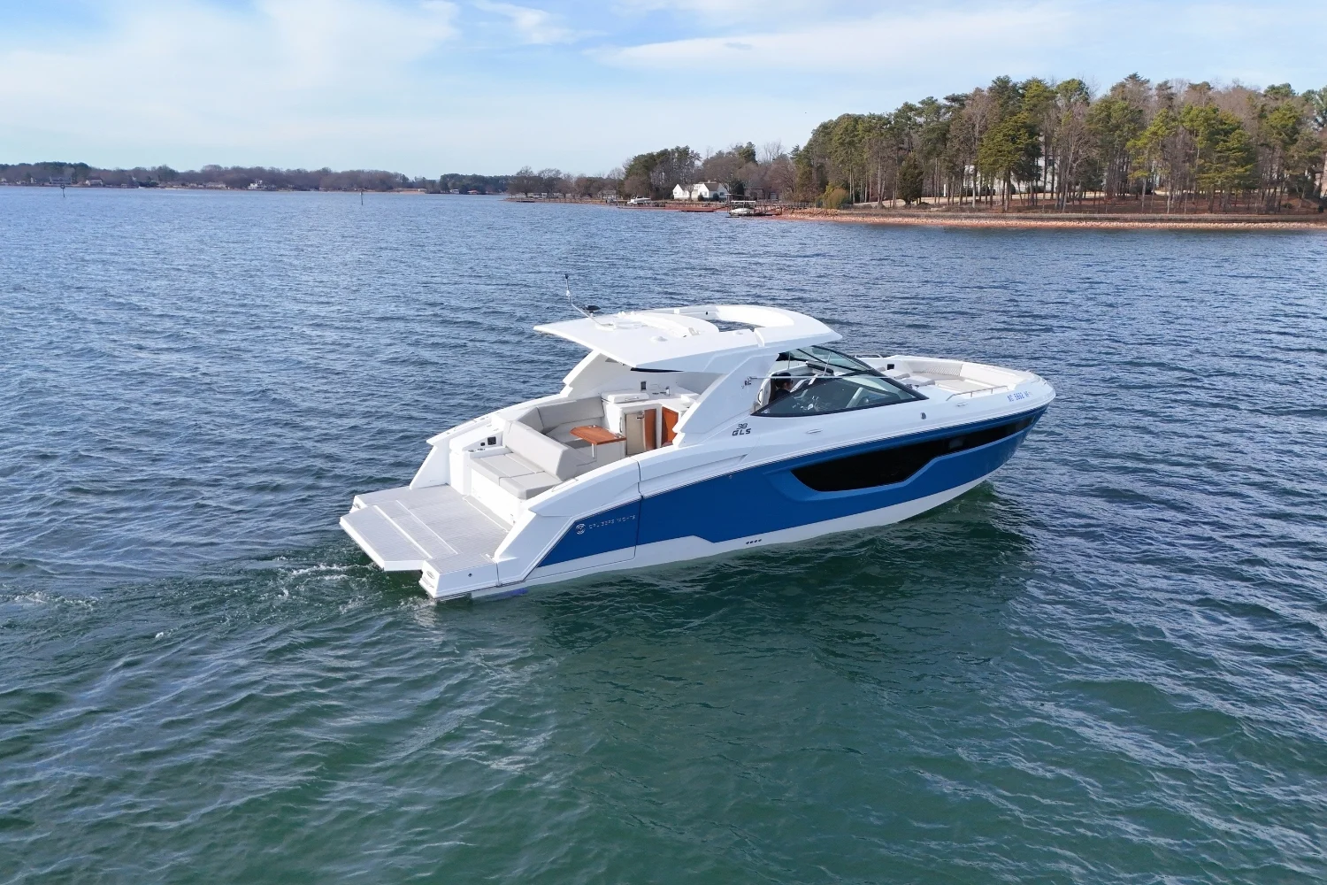 2025 Cruisers Yachts 38 GLS Image Thumbnail #7