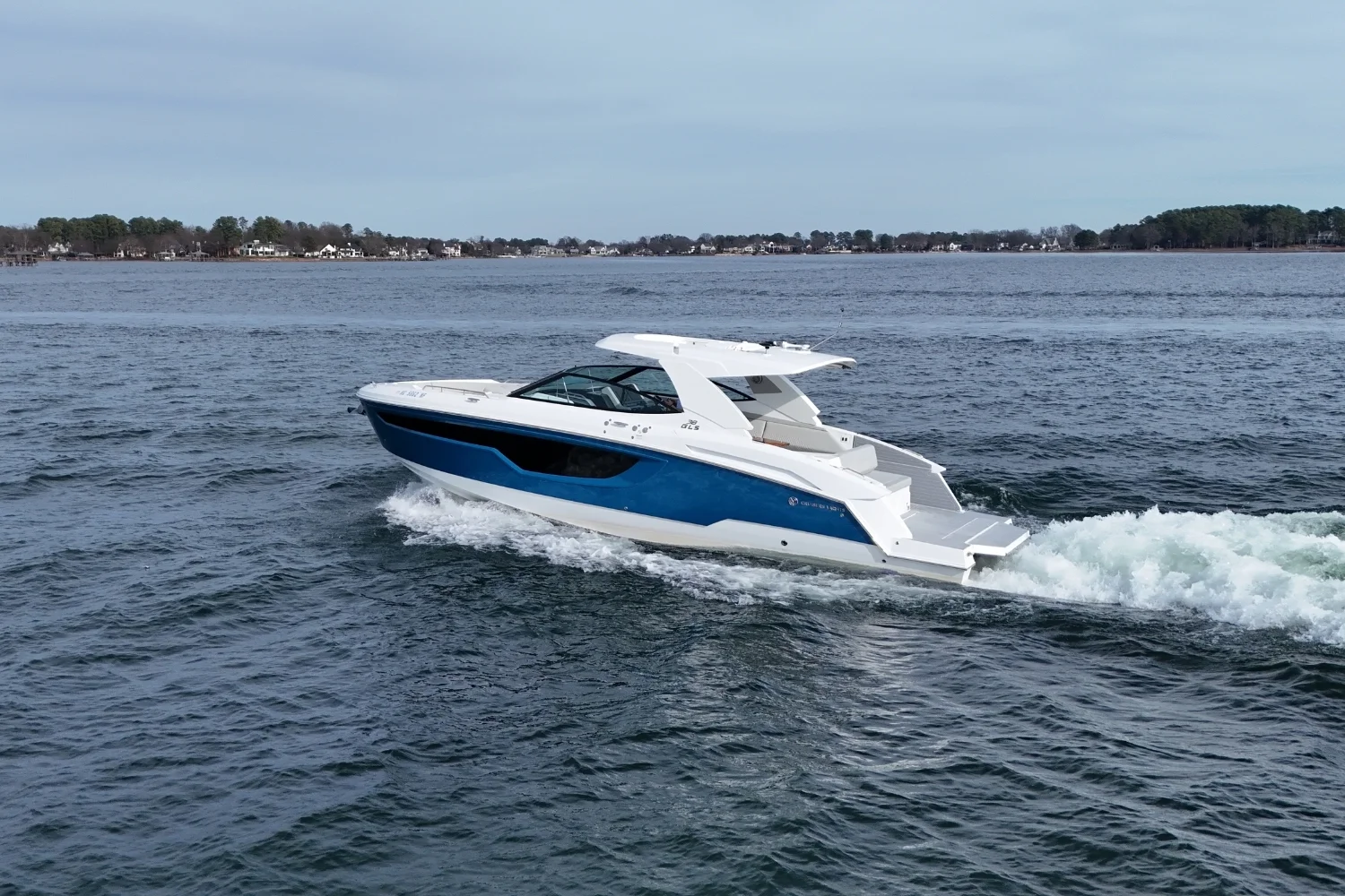 2025 Cruisers Yachts 38 GLS Image Thumbnail #1