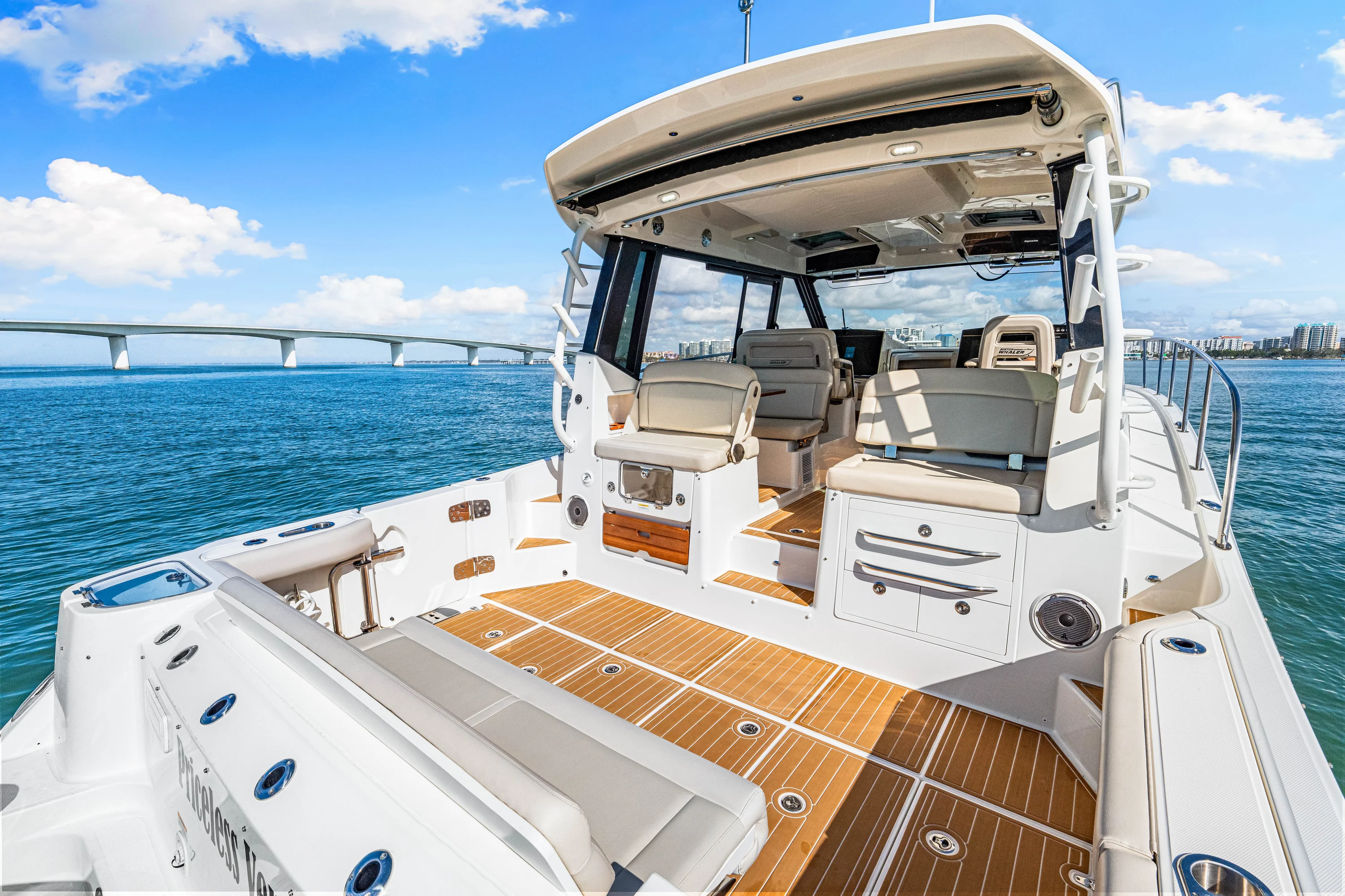 2022 Boston Whaler 405 Conquest Image Thumbnail #40