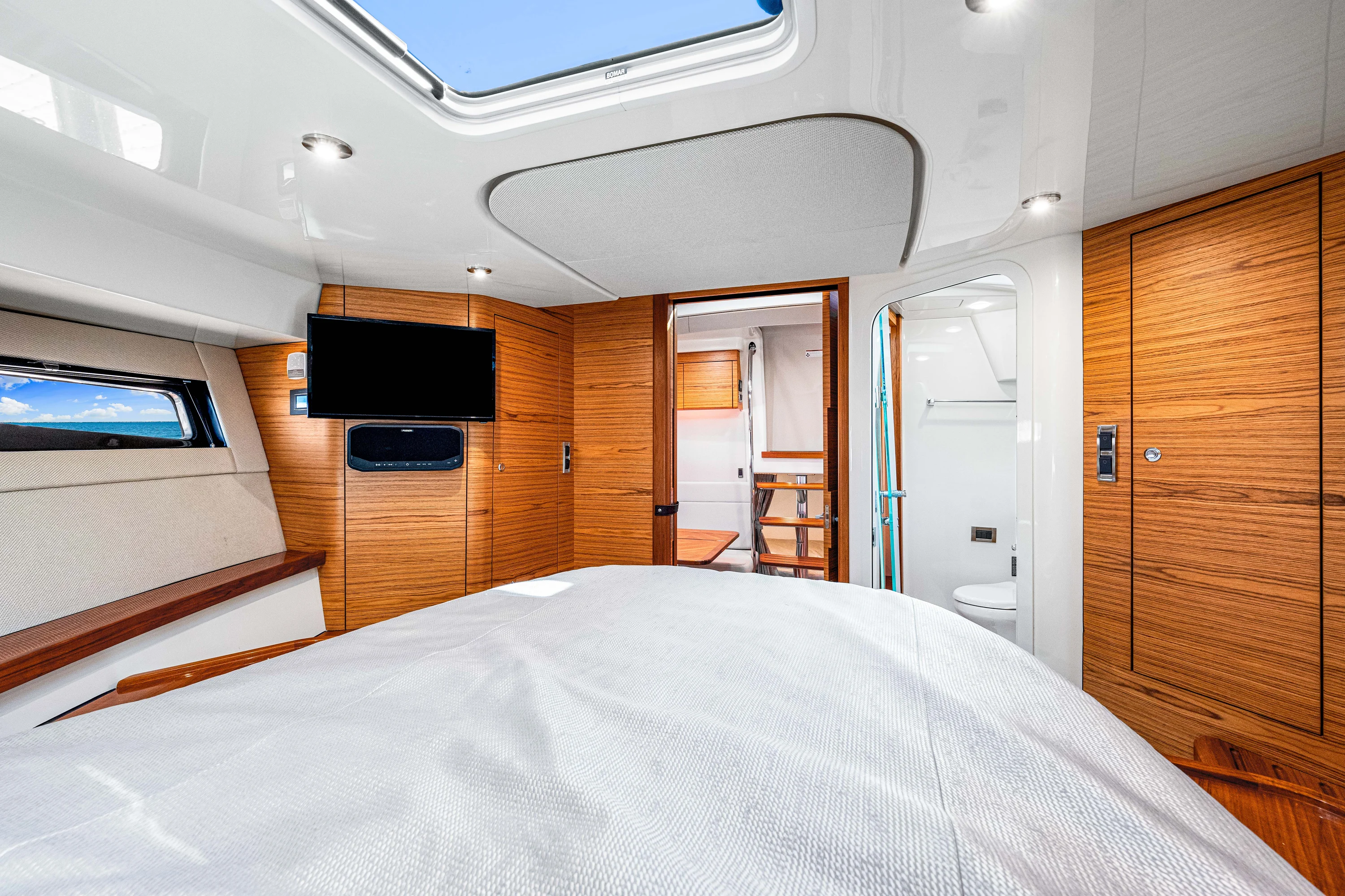 2022 Boston Whaler 405 Conquest Image Thumbnail #69