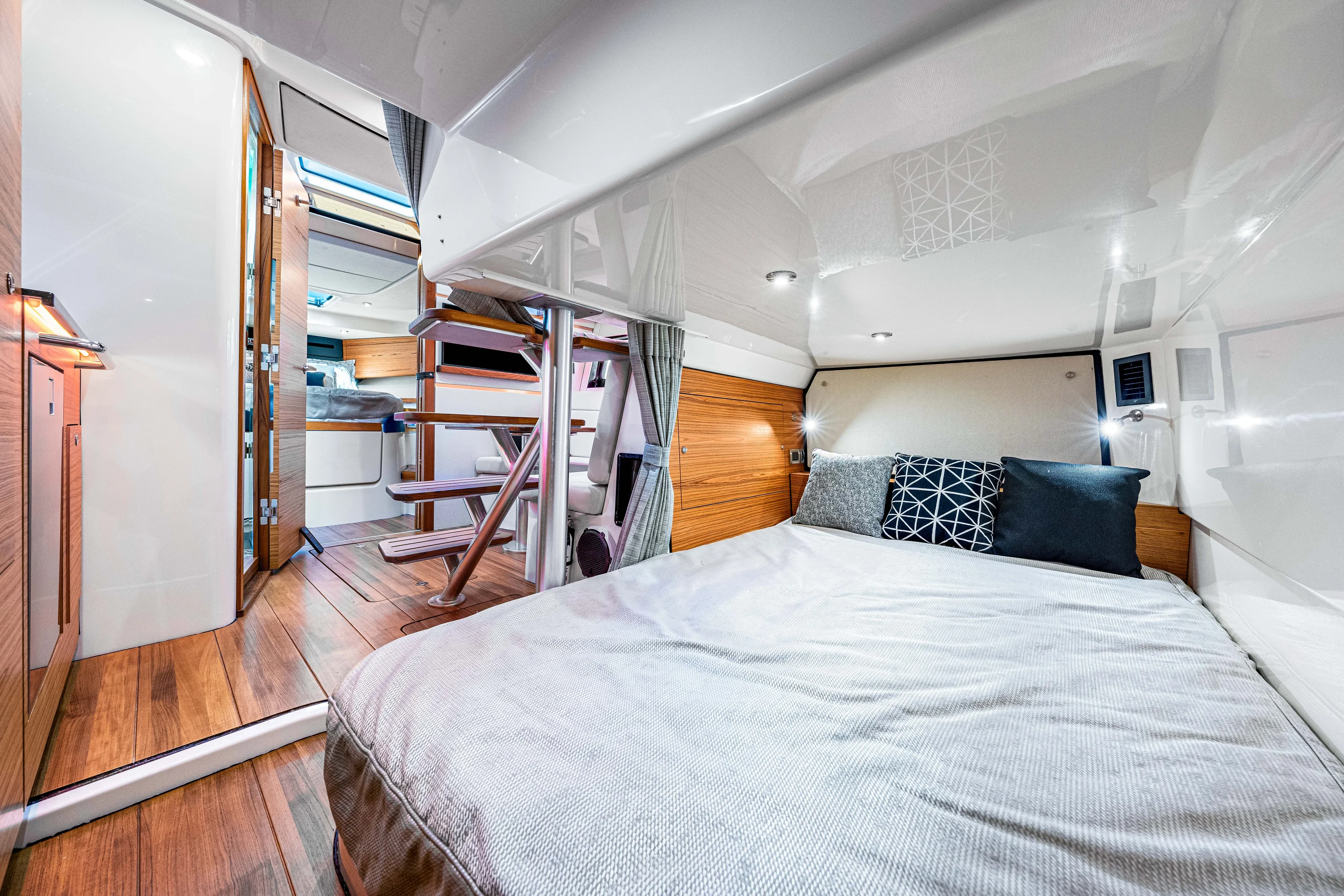 2022 Boston Whaler 405 Conquest Image Thumbnail #72