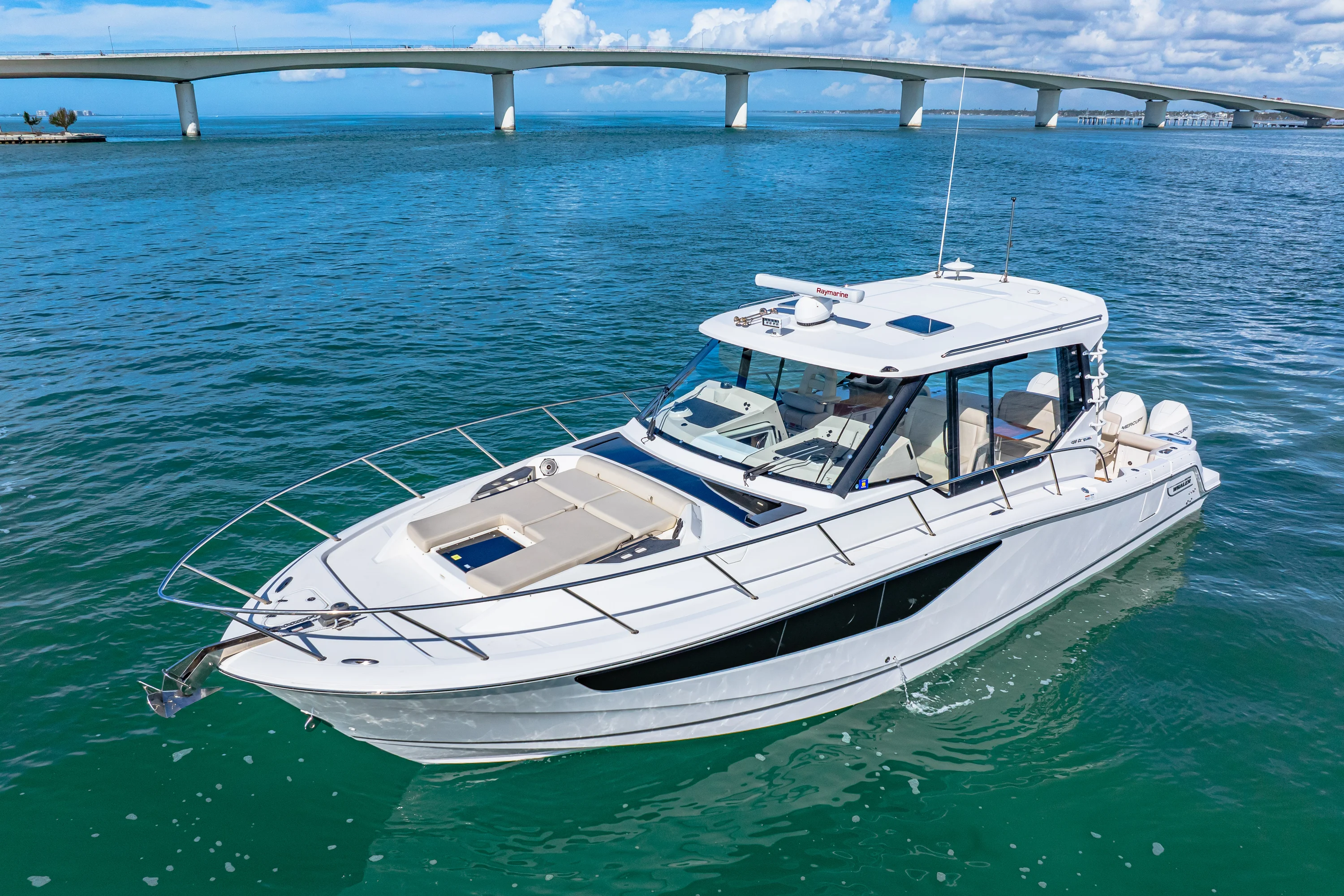 2022 Boston Whaler 405 Conquest Image Thumbnail #6