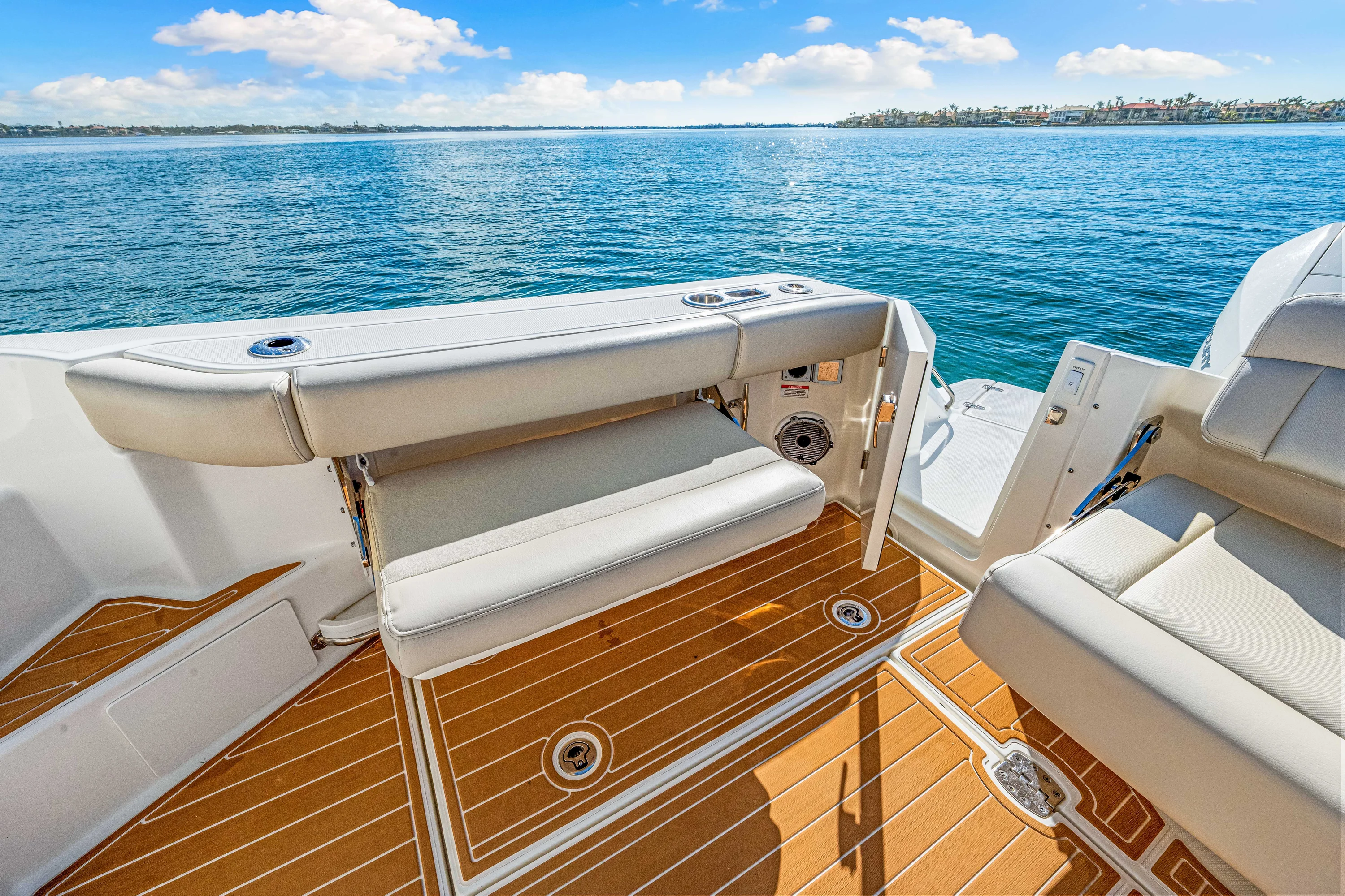 2022 Boston Whaler 405 Conquest Image Thumbnail #48