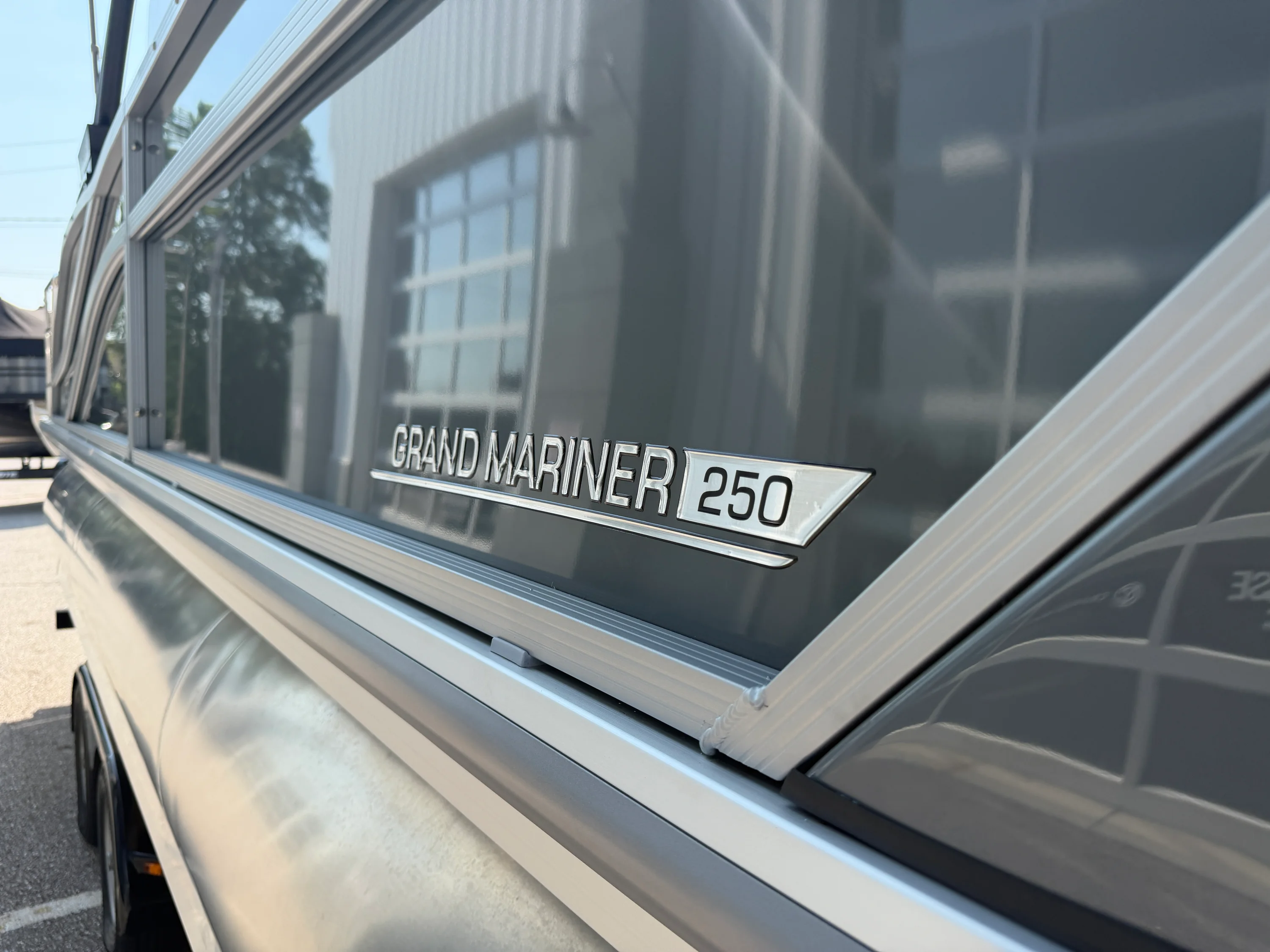 2026 Harris Grand Mariner 250 Image Thumbnail #9