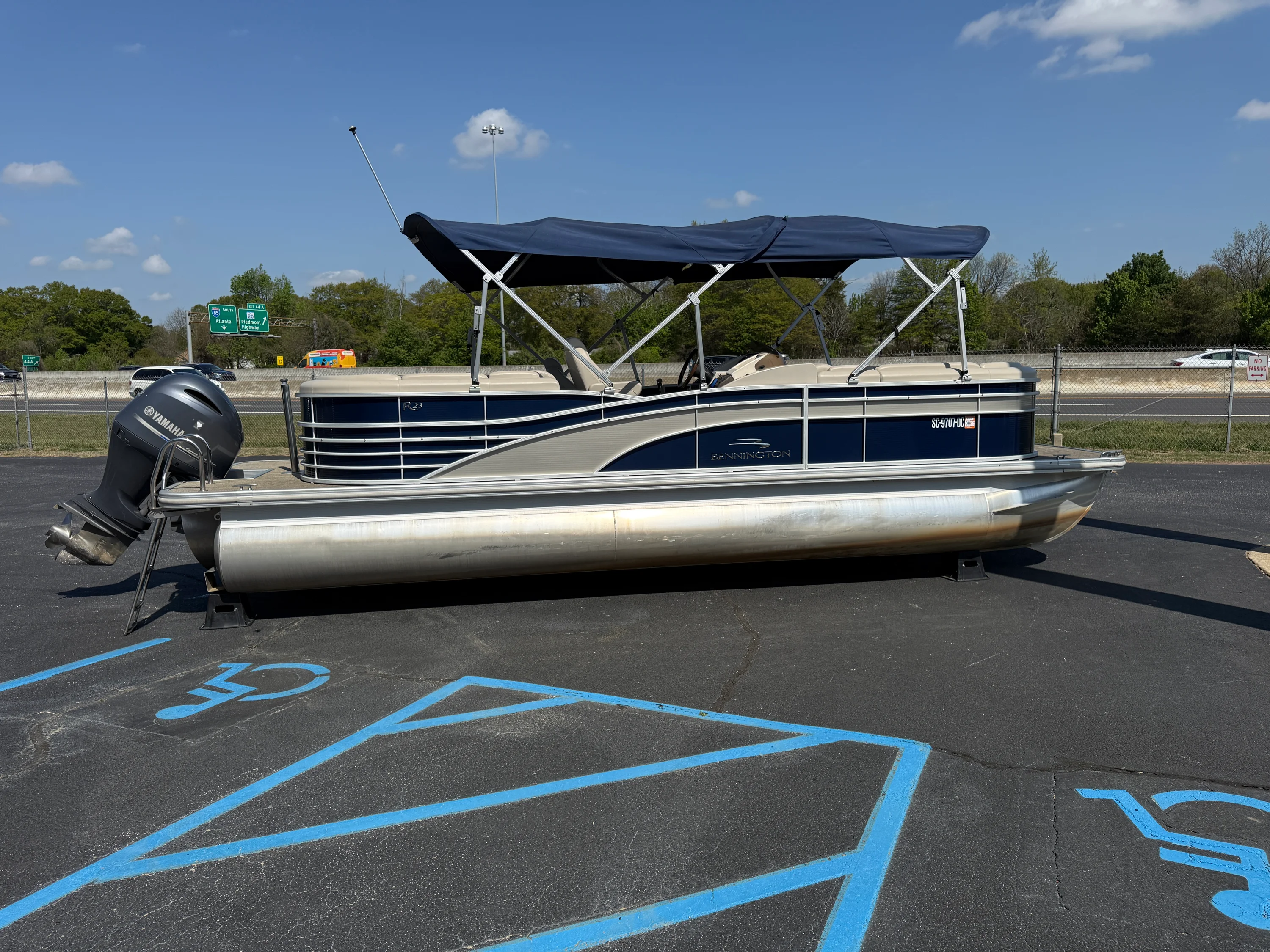 2016 Bennington 2350 RSR Image Thumbnail #5