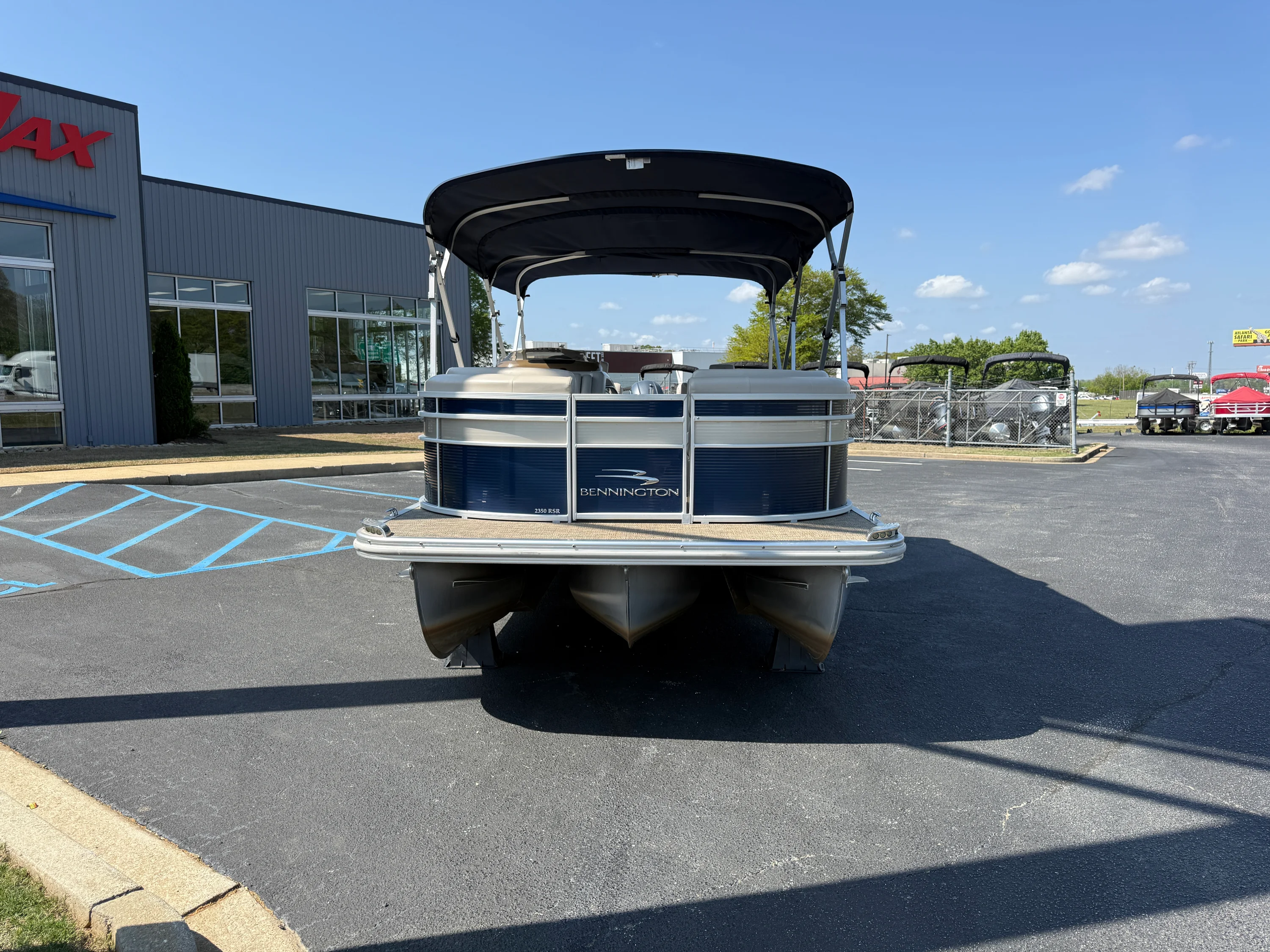 2016 Bennington 2350 RSR Image Thumbnail #2